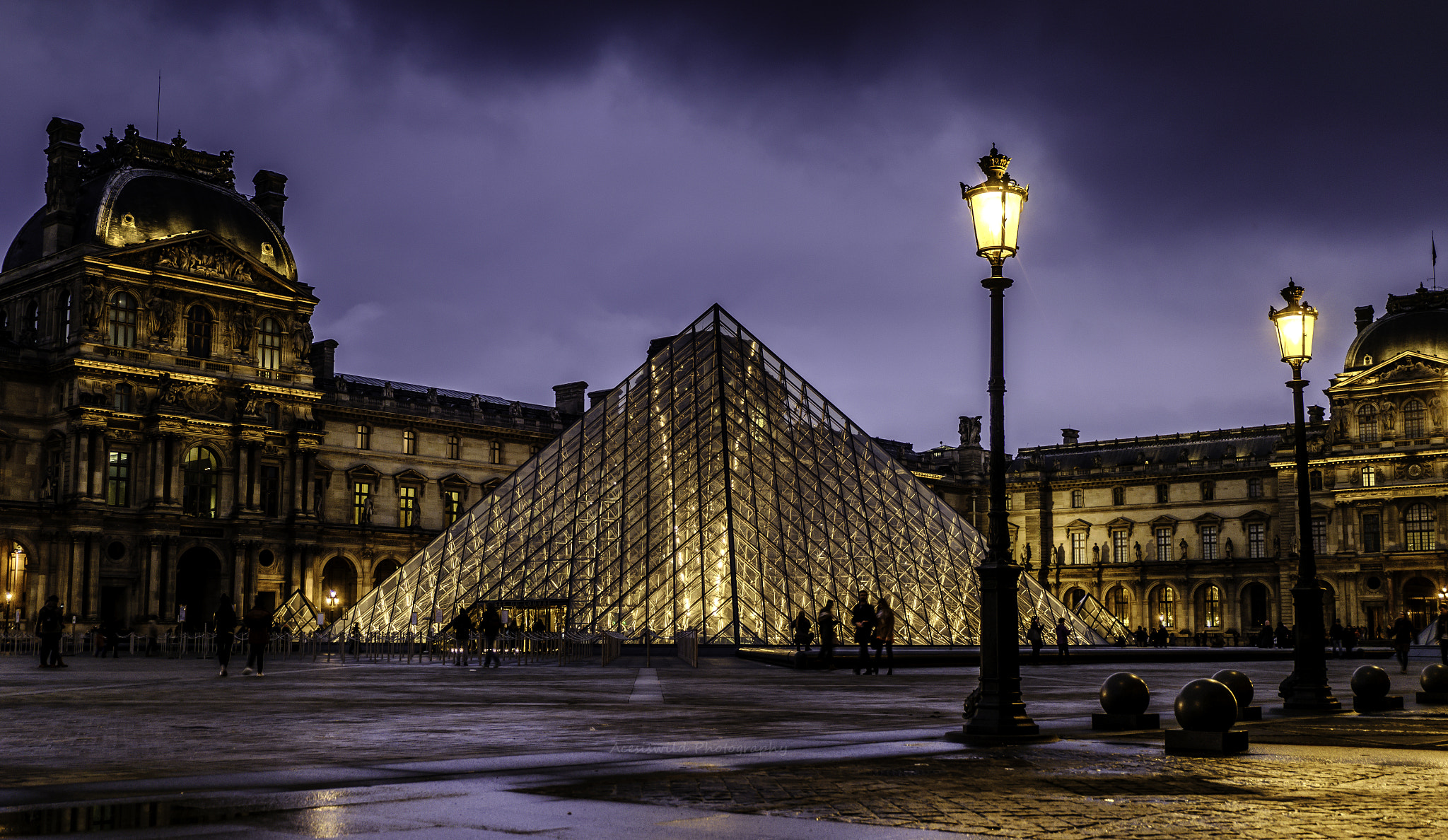 Fujifilm XC 16-50mm F3.5-5.6 OIS sample photo. The louvre photography