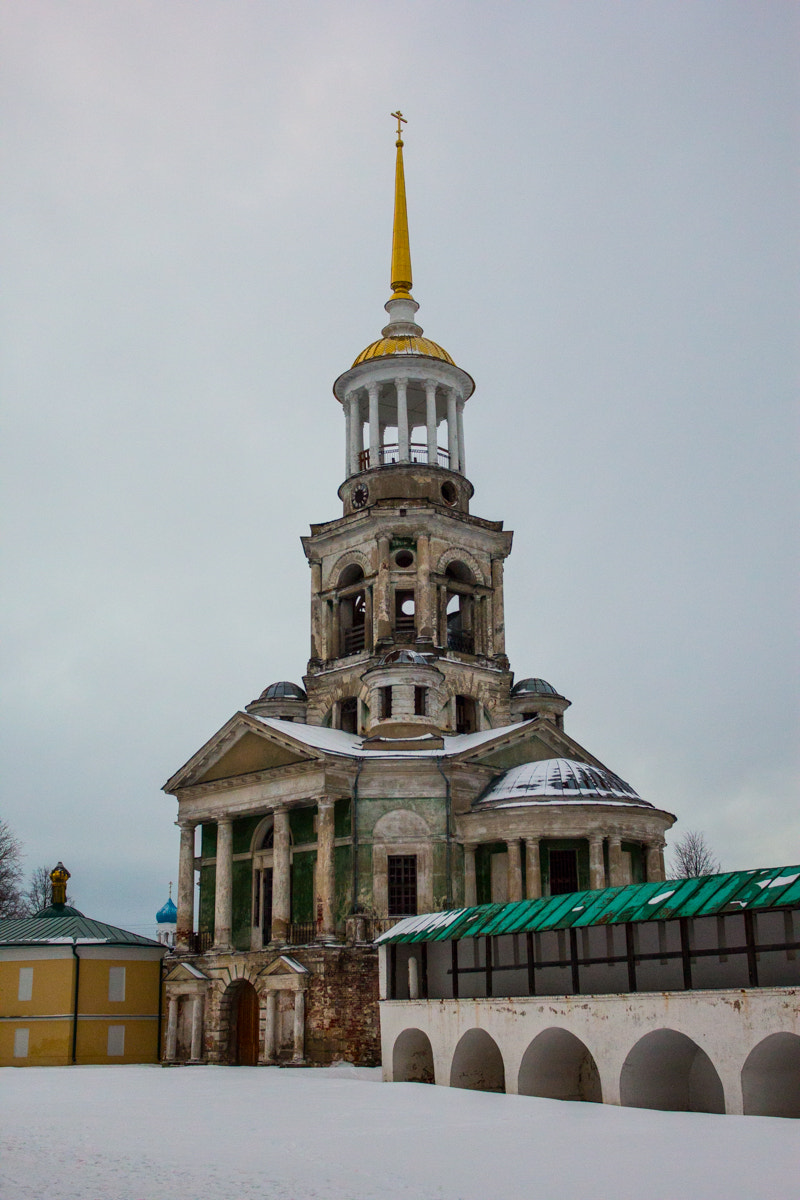 Canon EOS 60D + Canon EF 17-40mm F4L USM sample photo. To the sky photography