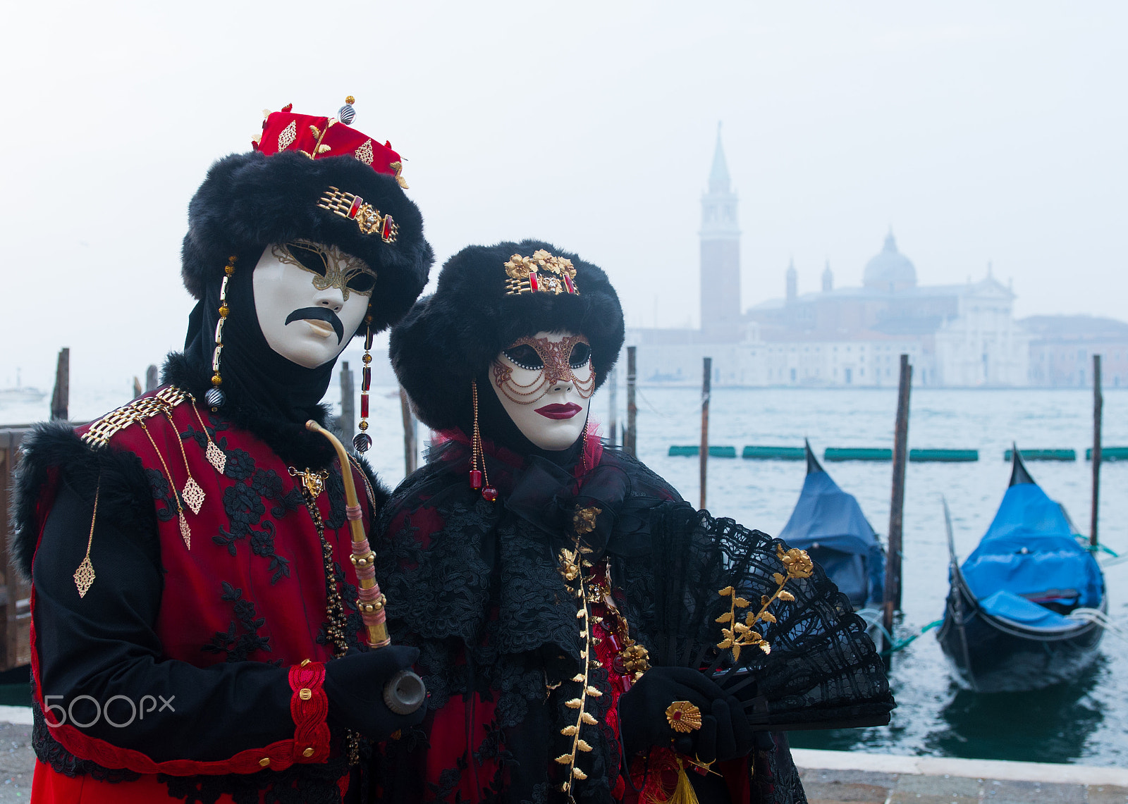 Nikon D90 sample photo. Venice carnival russian regal couple photography