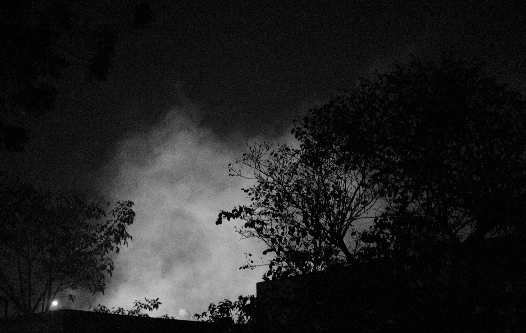Fujifilm X-E1 sample photo. As the night burns ... photography