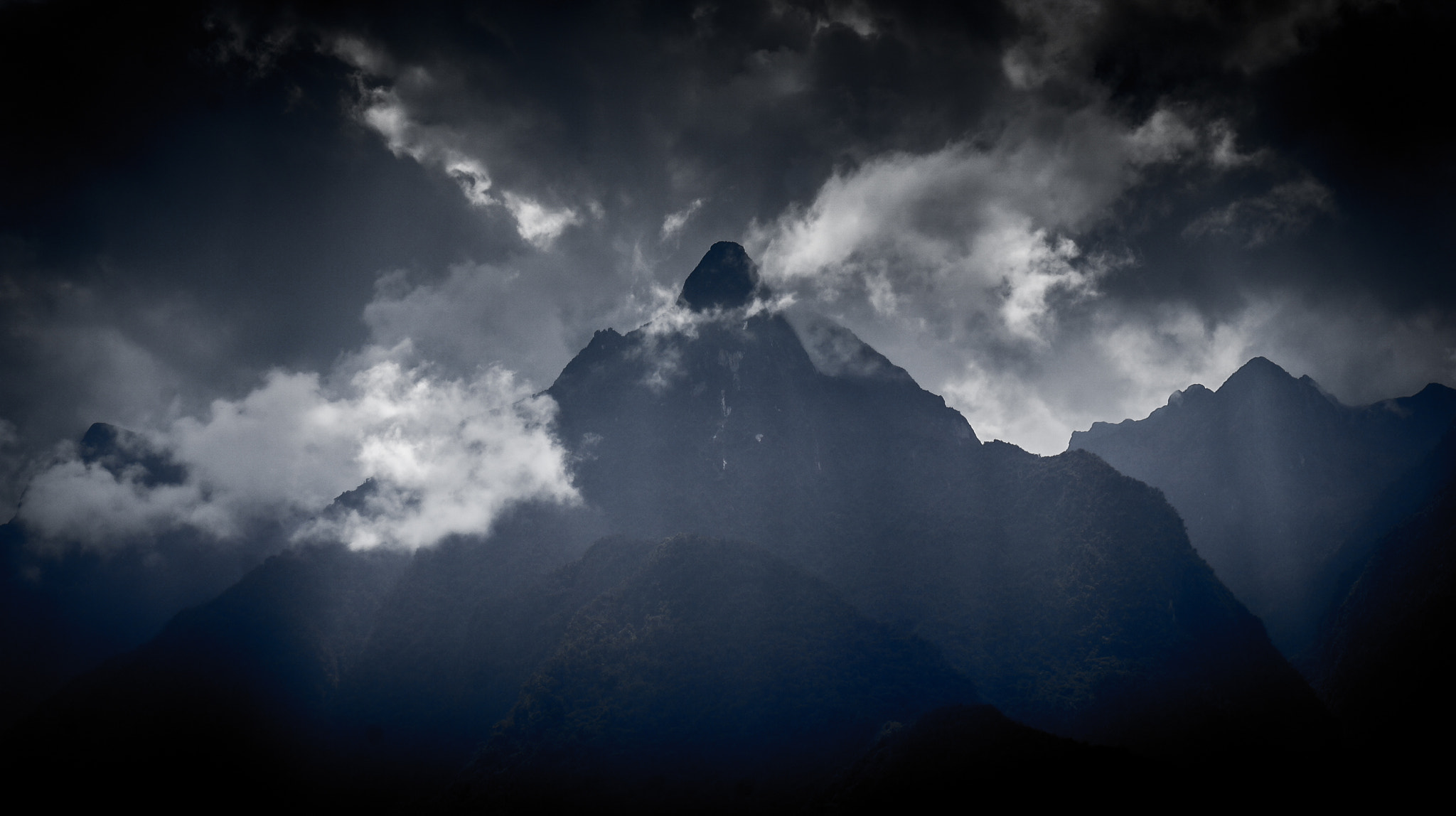 Sony Alpha NEX-C3 sample photo. Views from machu picchu photography