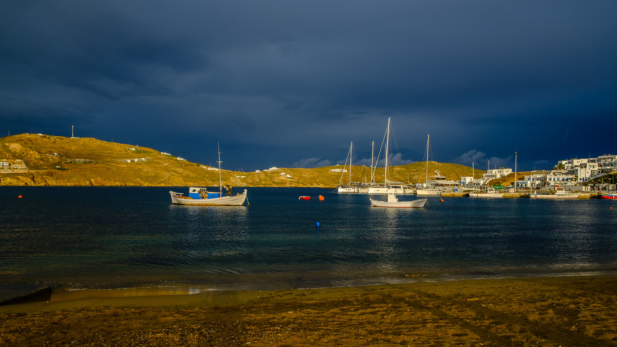 Fujifilm X-Pro2 + Fujifilm XF 18-55mm F2.8-4 R LM OIS sample photo. Serifos island greece photography