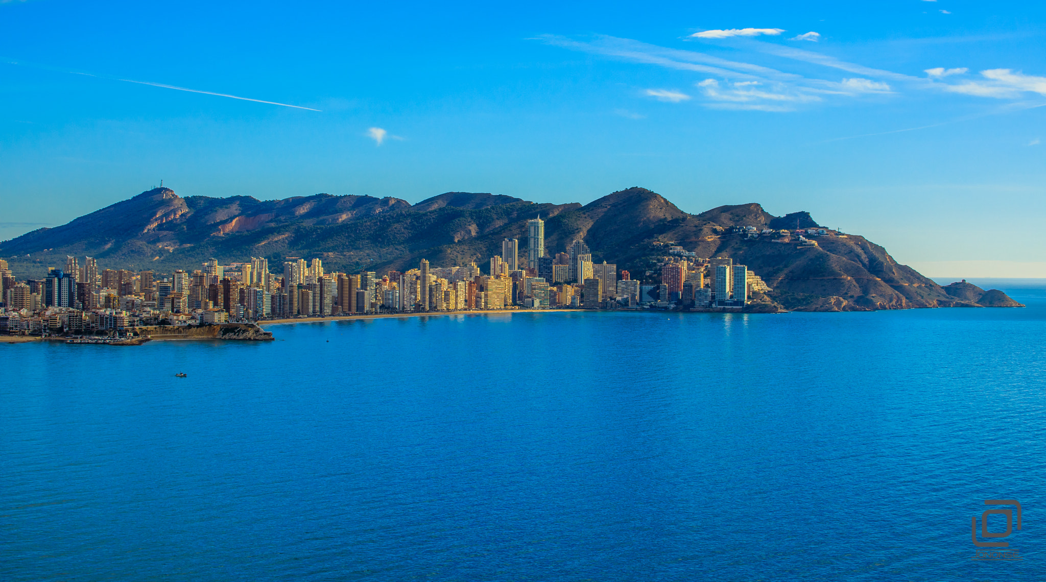 Canon EF 70-300mm F4-5.6L IS USM sample photo. Benidorm photography