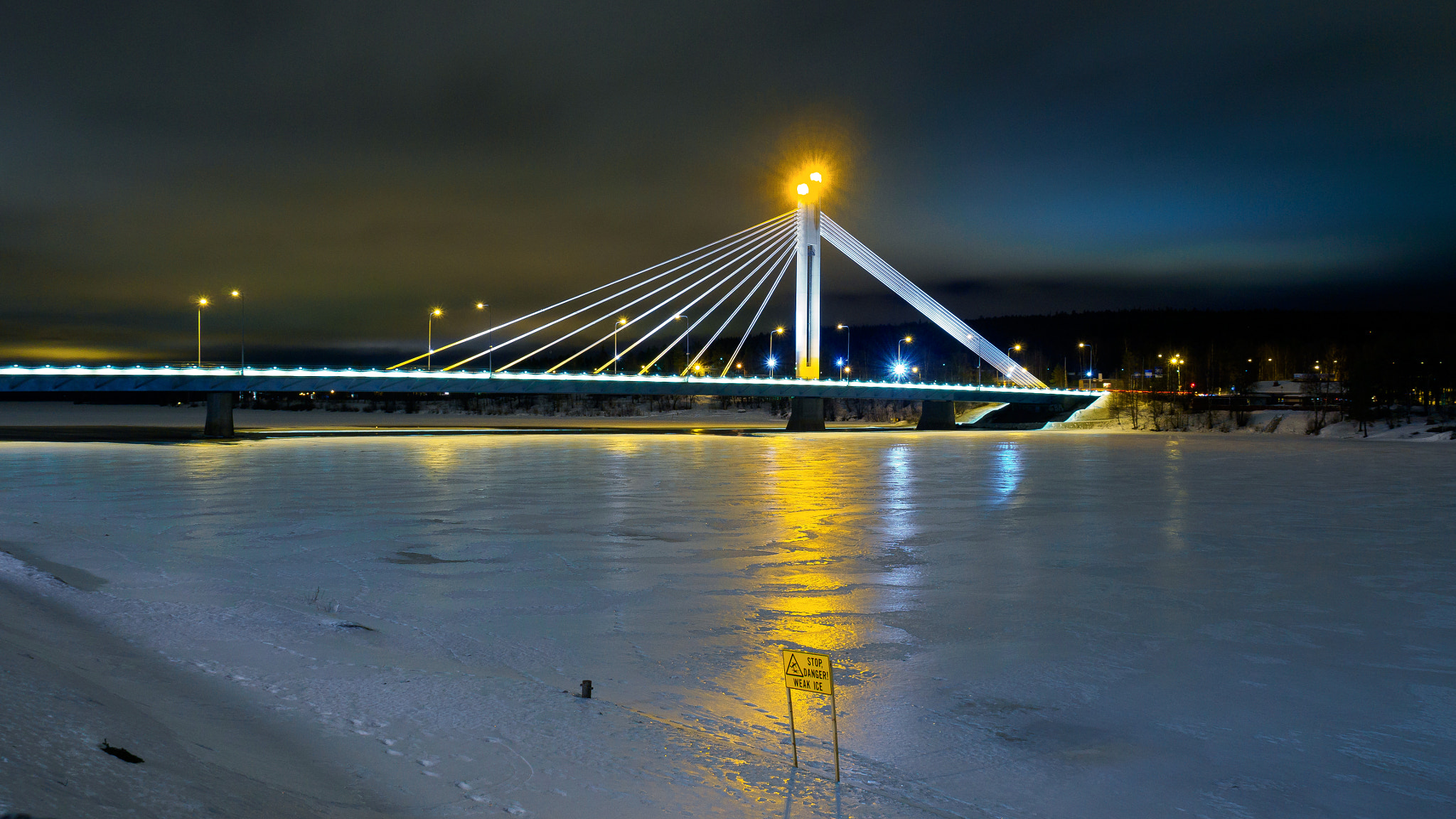 OLYMPUS M.14-150mm F4.0-5.6 II sample photo. Rovaniemi, finland photography