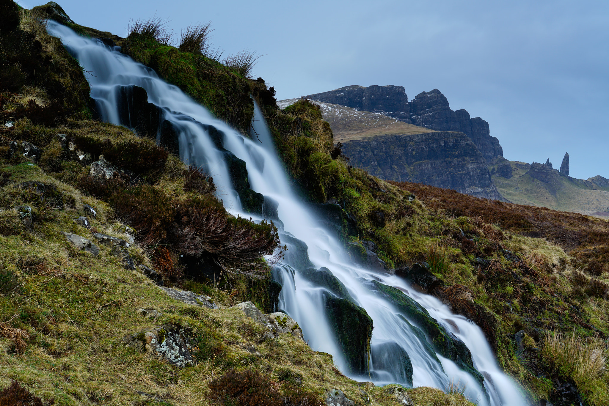 Sony a7R II + Sony FE 70-300mm F4.5-5.6 G OSS sample photo. Old man of storr photography