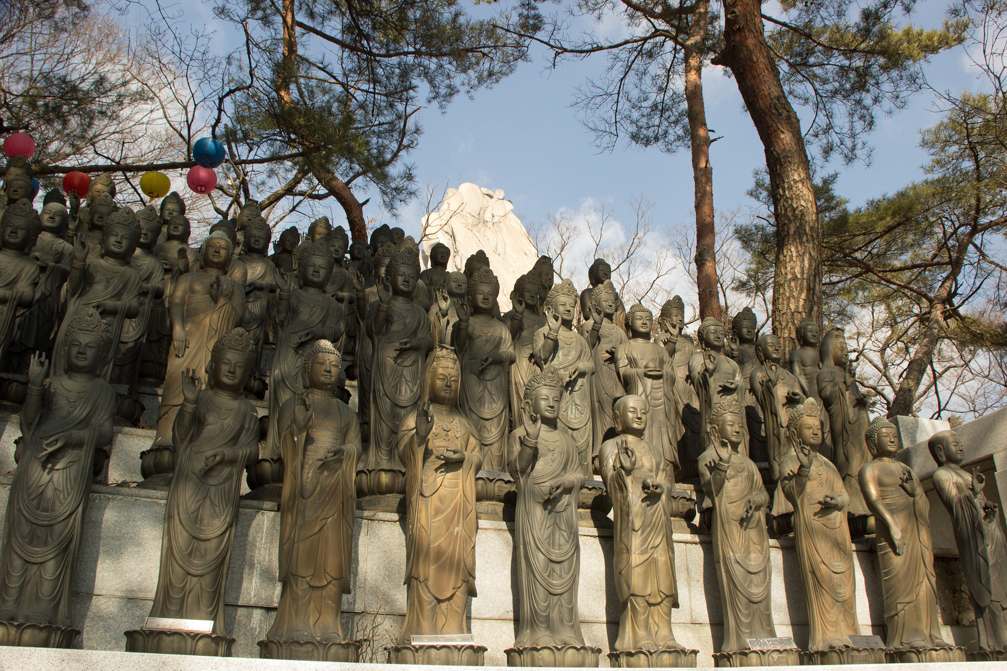 Canon EOS 60D sample photo. Wooden shakuyamuni triad photography