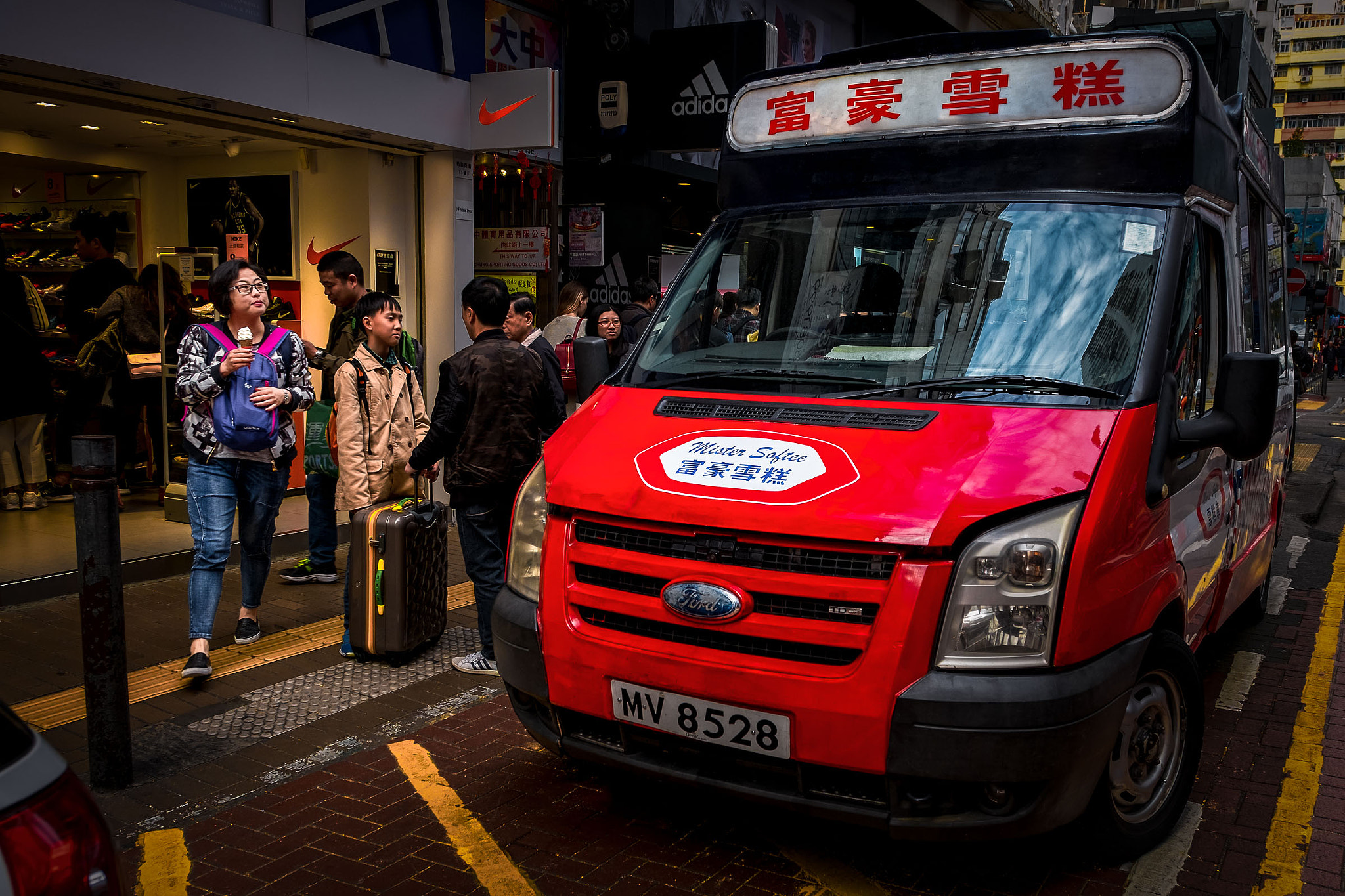 Fujifilm X-Pro2 + Fujifilm XF 16-55mm F2.8 R LM WR sample photo. 雪糕贩卖车 photography