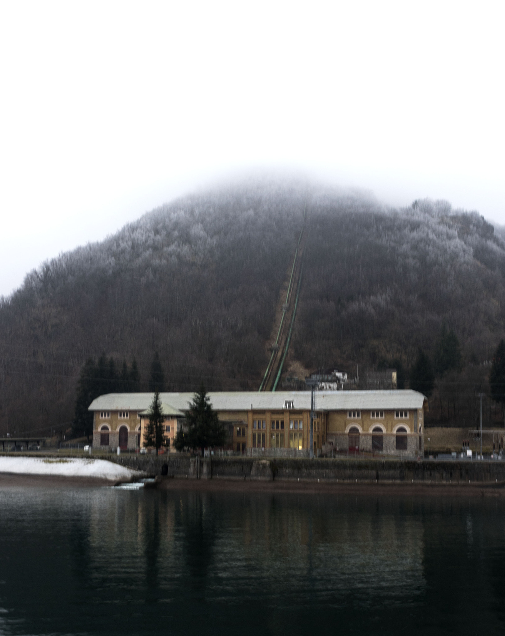 Canon EF-S 18-55mm F3.5-5.6 III sample photo. Hydroelectric power plant photography