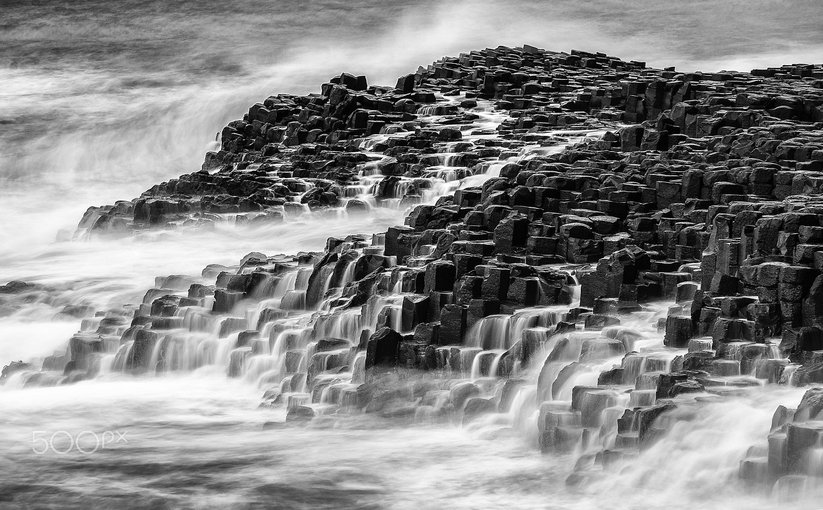 Nikon AF-Nikkor 80-200mm F2.8D ED sample photo. Giants detail b&w photography