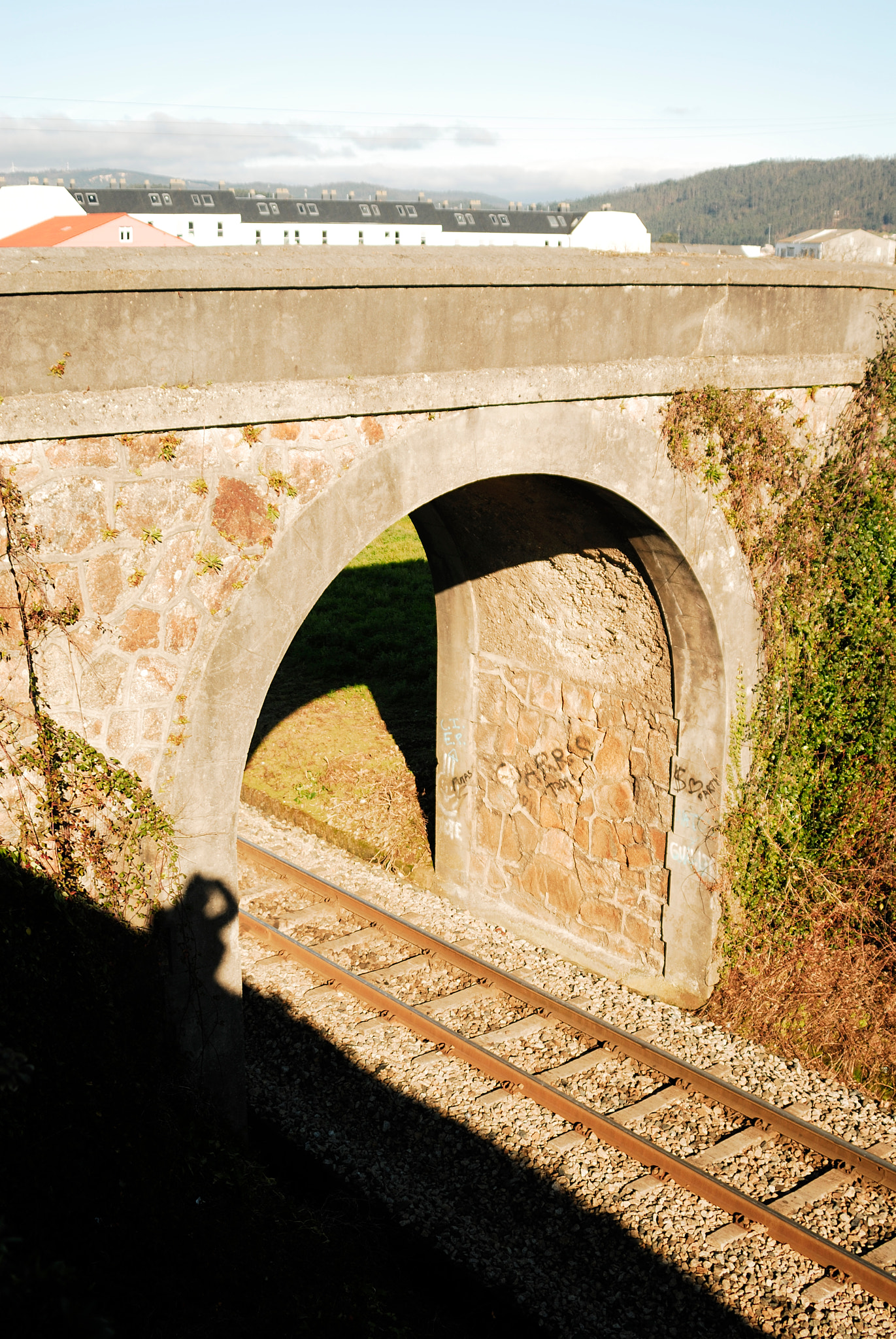 Nikon D200 sample photo. Puente sobe via de tren 2 photography