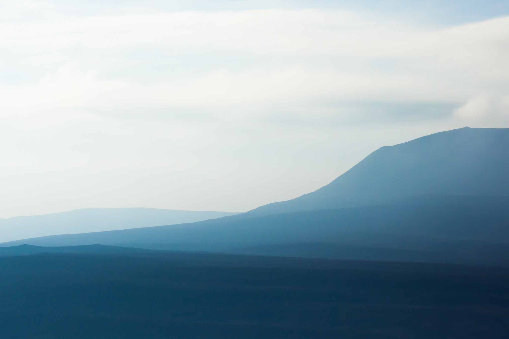 Canon EOS 500D (EOS Rebel T1i / EOS Kiss X3) sample photo. Looking from the summit of trien across the miles  ... photography