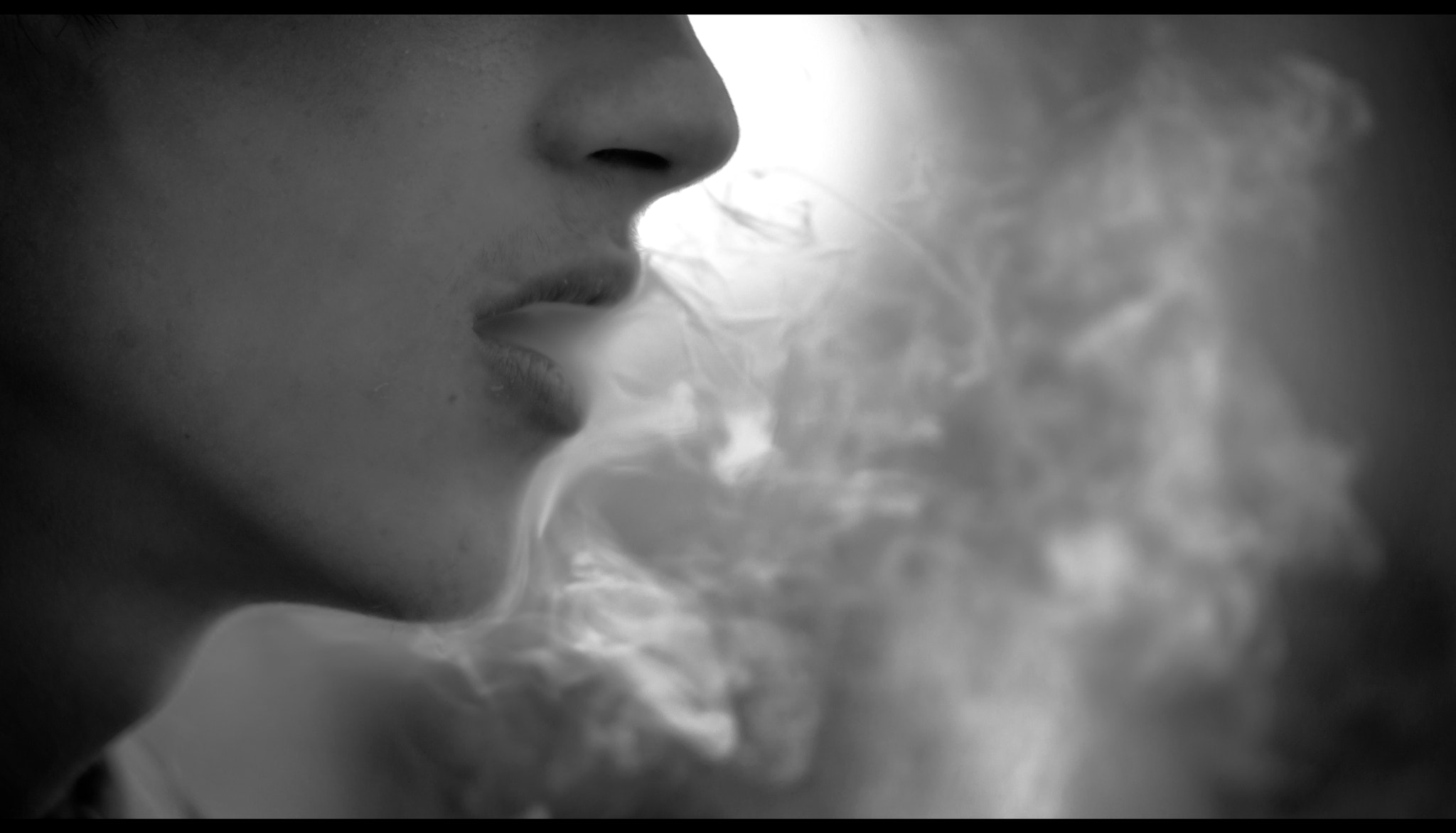 Sigma M-AF 70-200mm F2.8 EX APO sample photo. Smoke photography