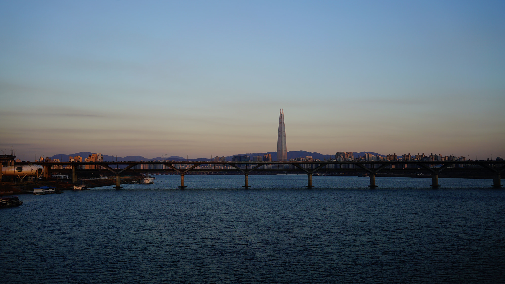 Sony a7R II sample photo. Han river w/ lotte world tower photography