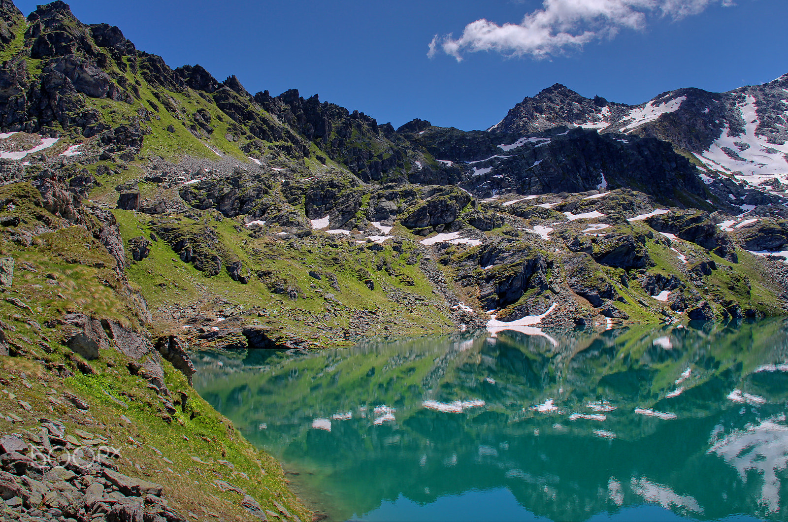 Canon EF-S 18-200mm F3.5-5.6 IS sample photo. Lac des vaux photography