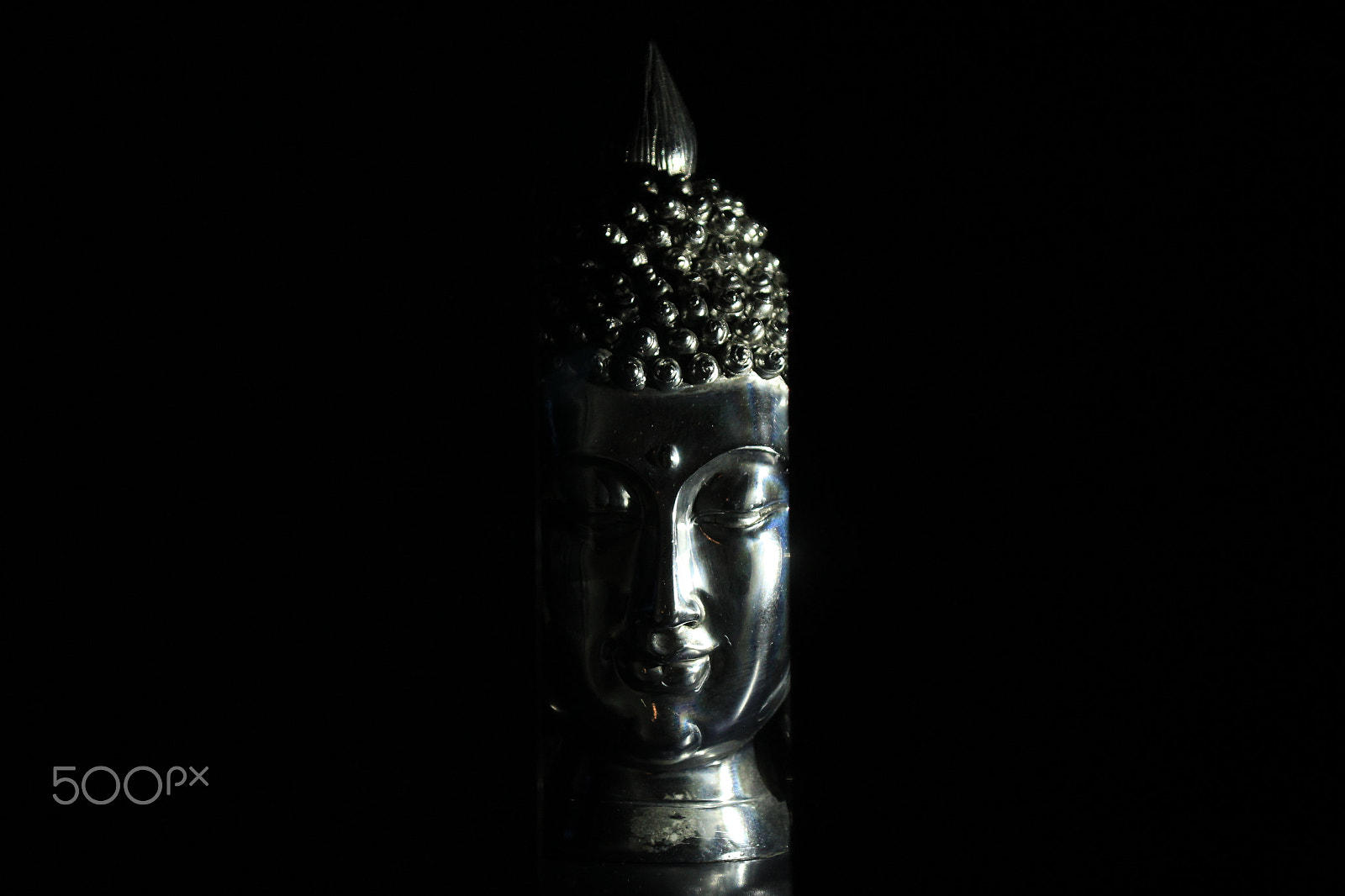 Canon EOS 1200D (EOS Rebel T5 / EOS Kiss X70 / EOS Hi) sample photo. Buddha in the dark photography