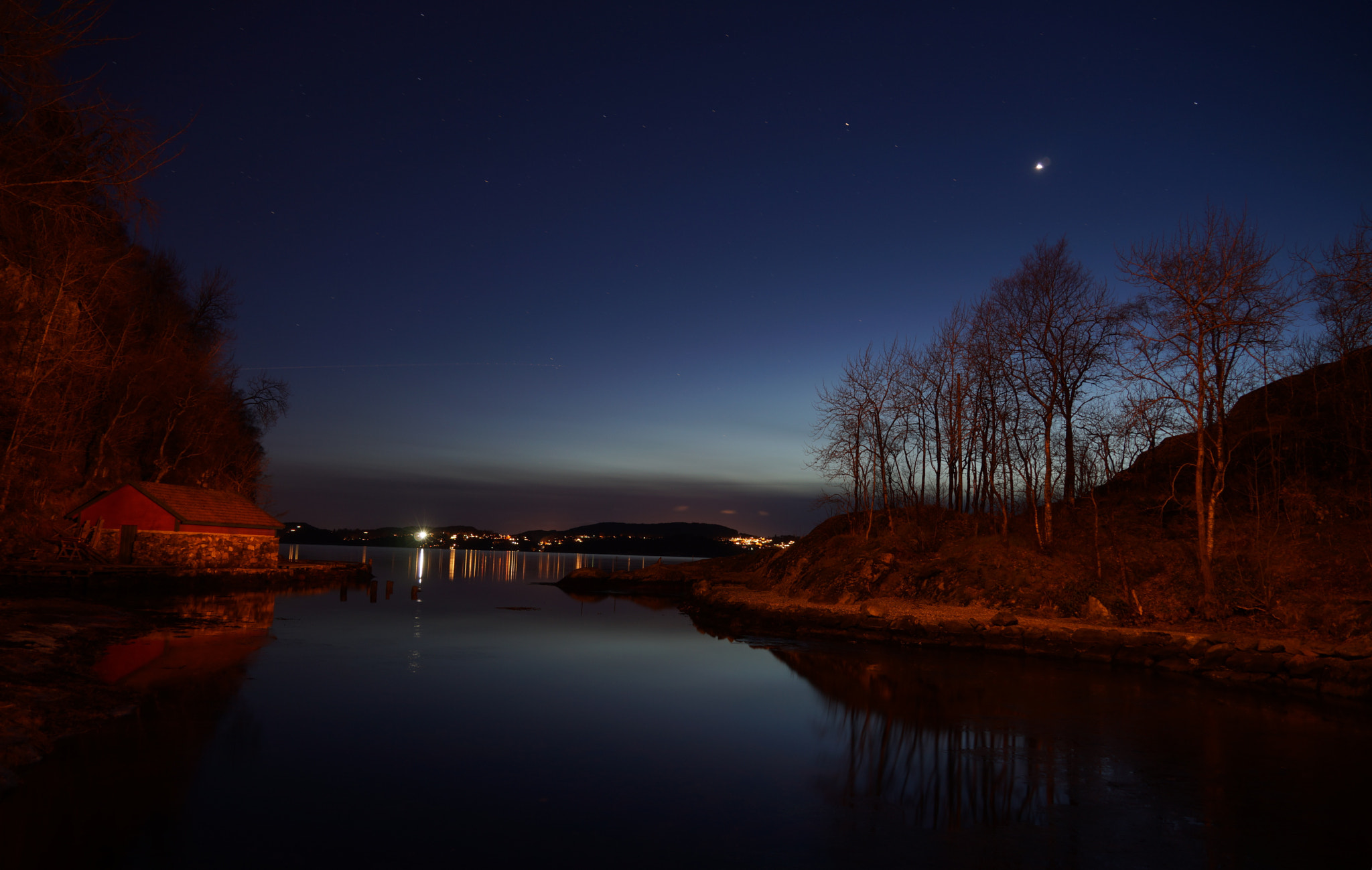 Sony FE 24-240mm F3.5-6.3 OSS sample photo. Night photo from salhus in bergen, norway photography