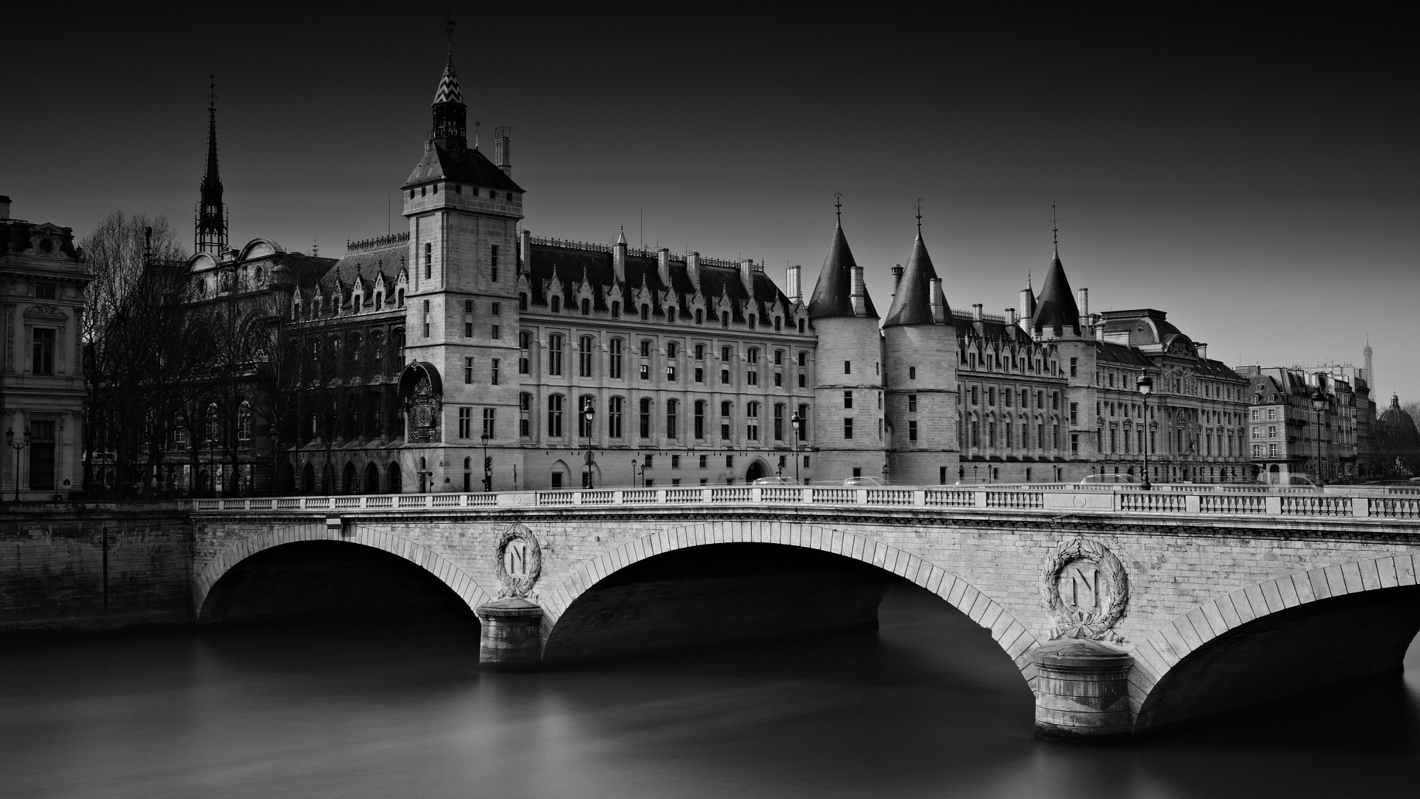Nikon AF-S Nikkor 16-35mm F4G ED VR sample photo. Conciergerie paris photography