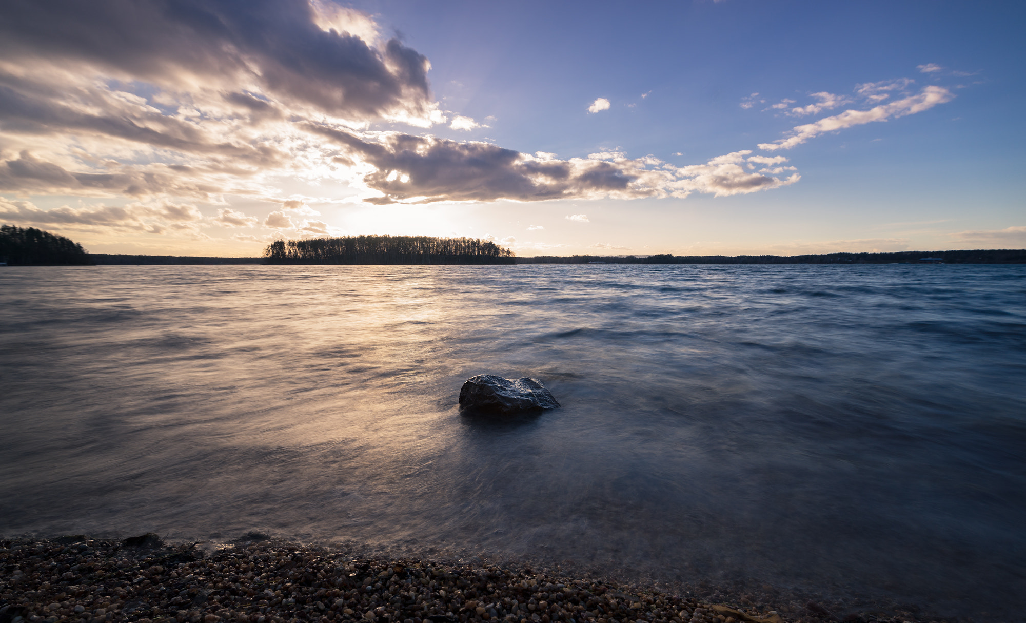 Sony a7 + Sony DT 50mm F1.8 SAM sample photo. Rock in the surf photography