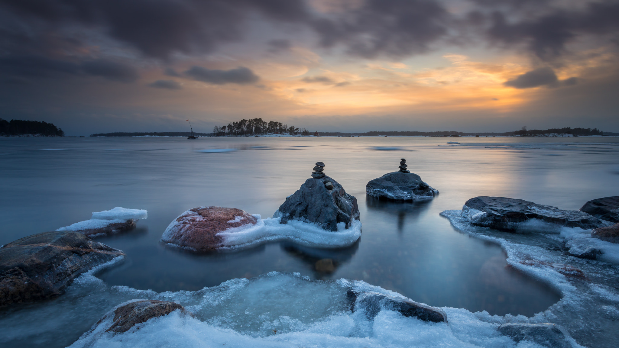 Canon EF 17-40mm F4L USM sample photo. Stones photography