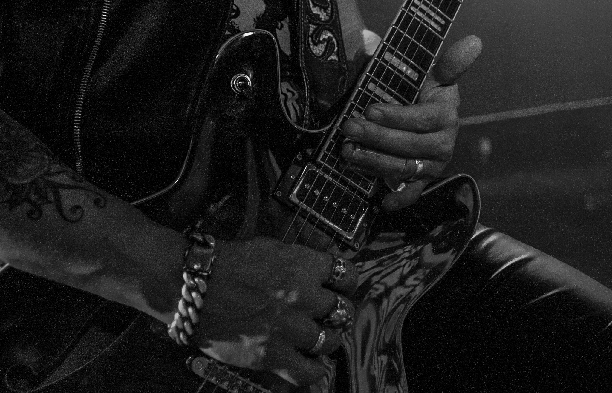 Canon EOS-1D Mark III sample photo. The blues photography