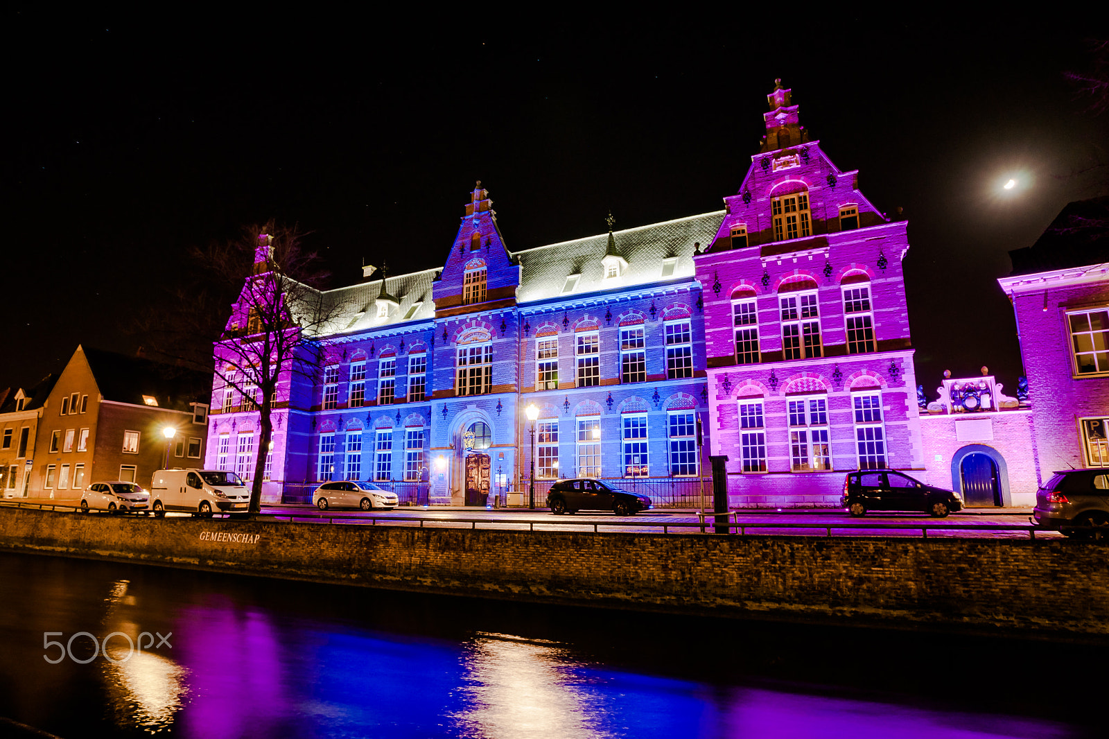 Sony Alpha DSLR-A900 + Sony Vario-Sonnar T* 16-35mm F2.8 ZA SSM sample photo. Beautifully monumental building in kampen, overijs photography