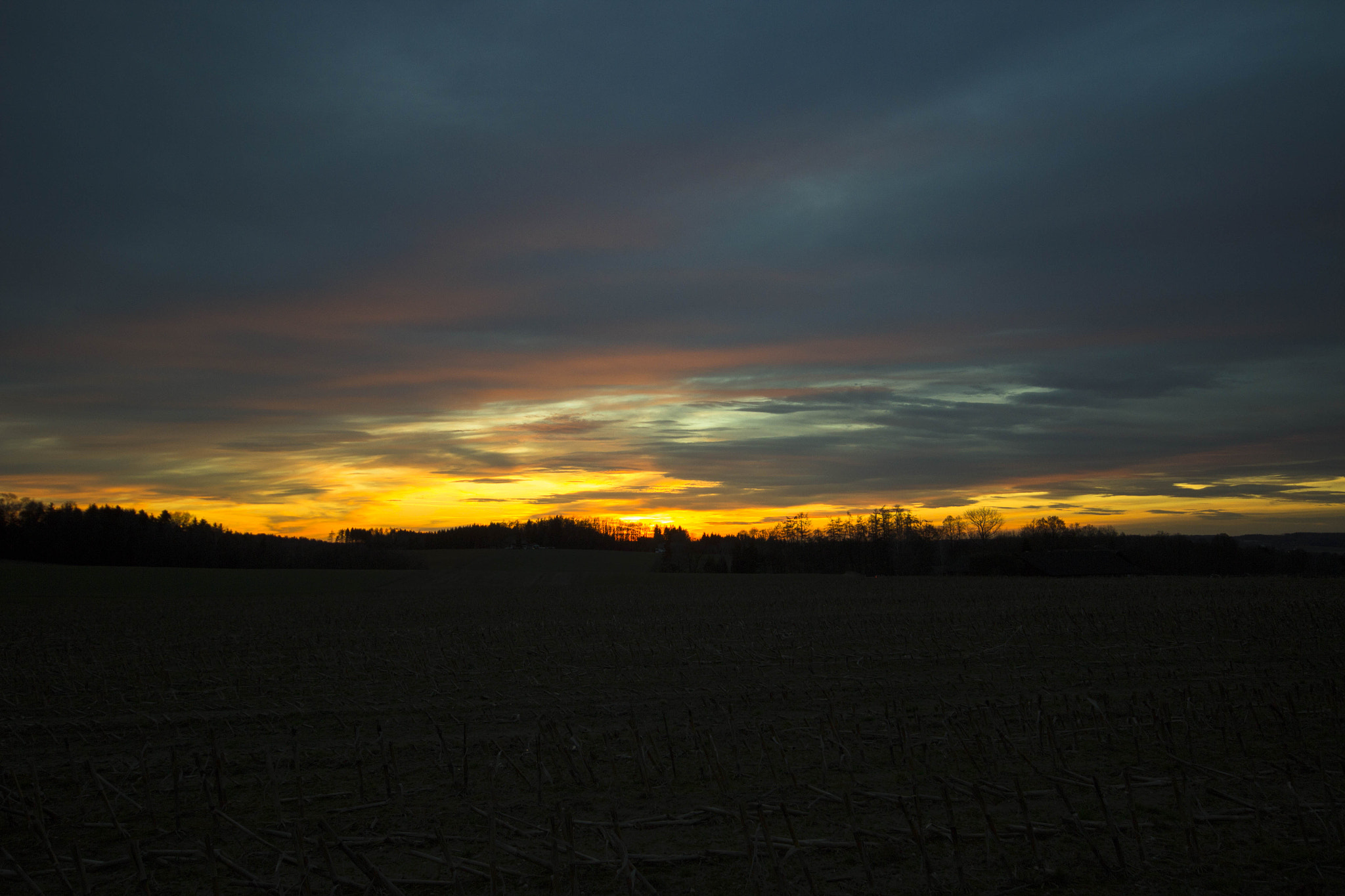 Canon EOS 600D (Rebel EOS T3i / EOS Kiss X5) + Sigma 10-20mm F4-5.6 EX DC HSM sample photo. Sunset in late february photography