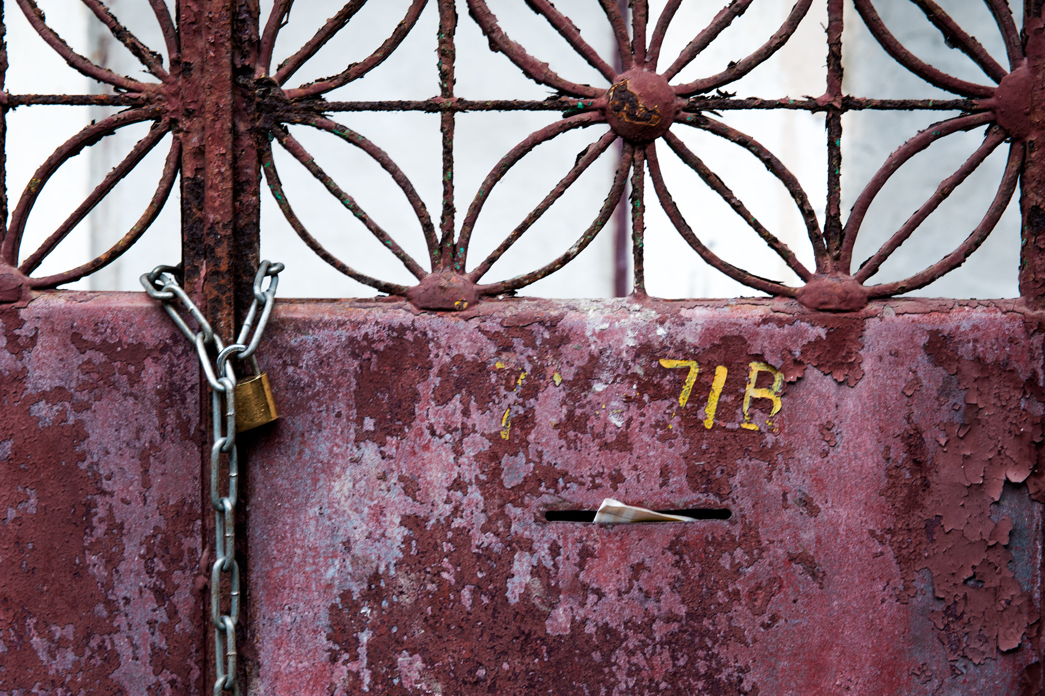 Sigma 24-70mm F2.8 EX DG HSM sample photo. Chained love 71b photography