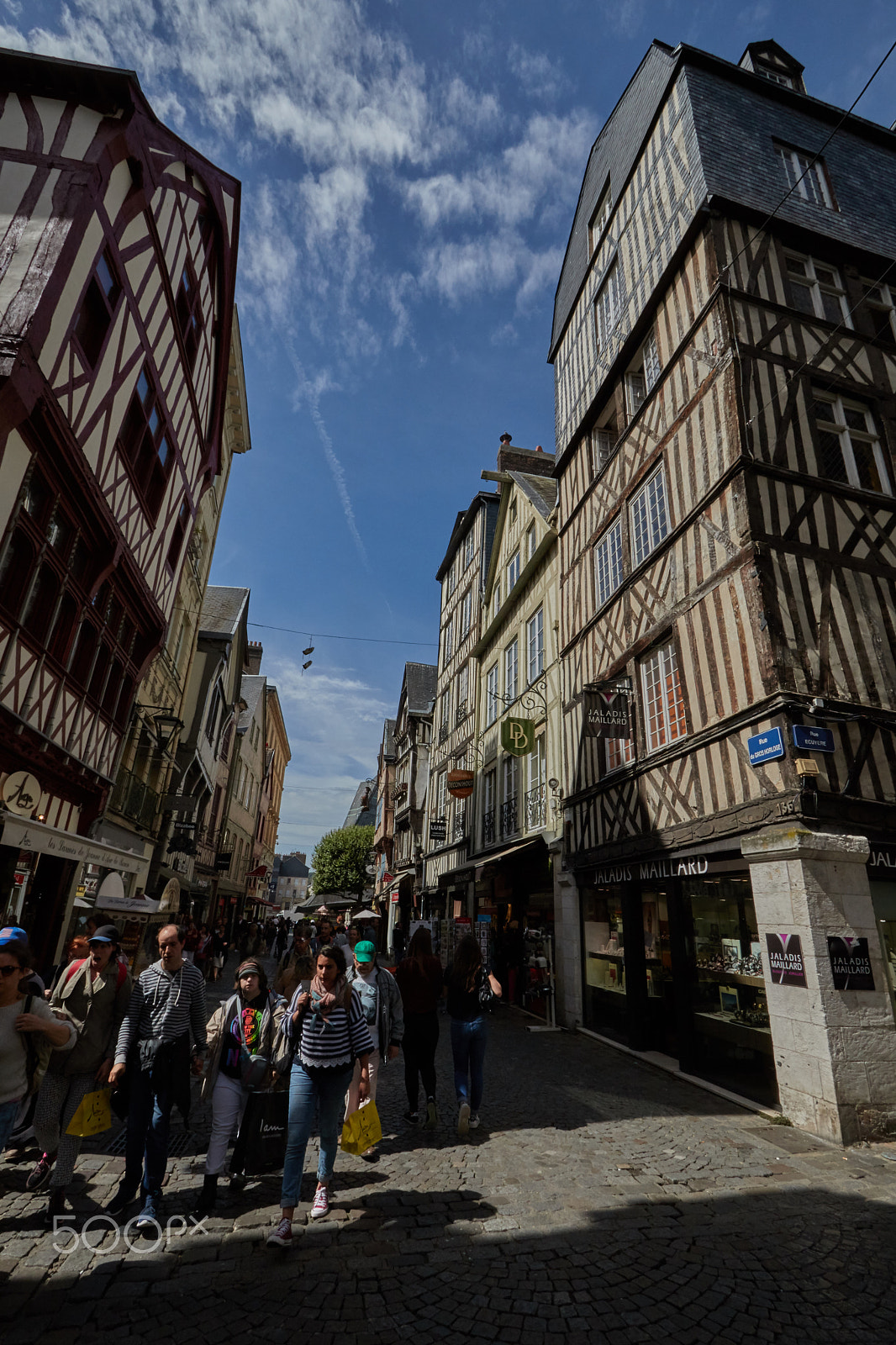 Canon EOS 760D (EOS Rebel T6s / EOS 8000D) + Canon EF-S 10-22mm F3.5-4.5 USM sample photo. Rouen-old town photography