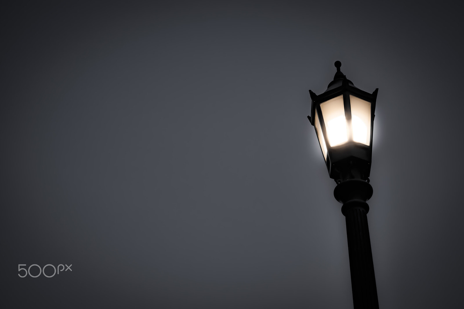 Pentax K-S2 sample photo. Street light photography