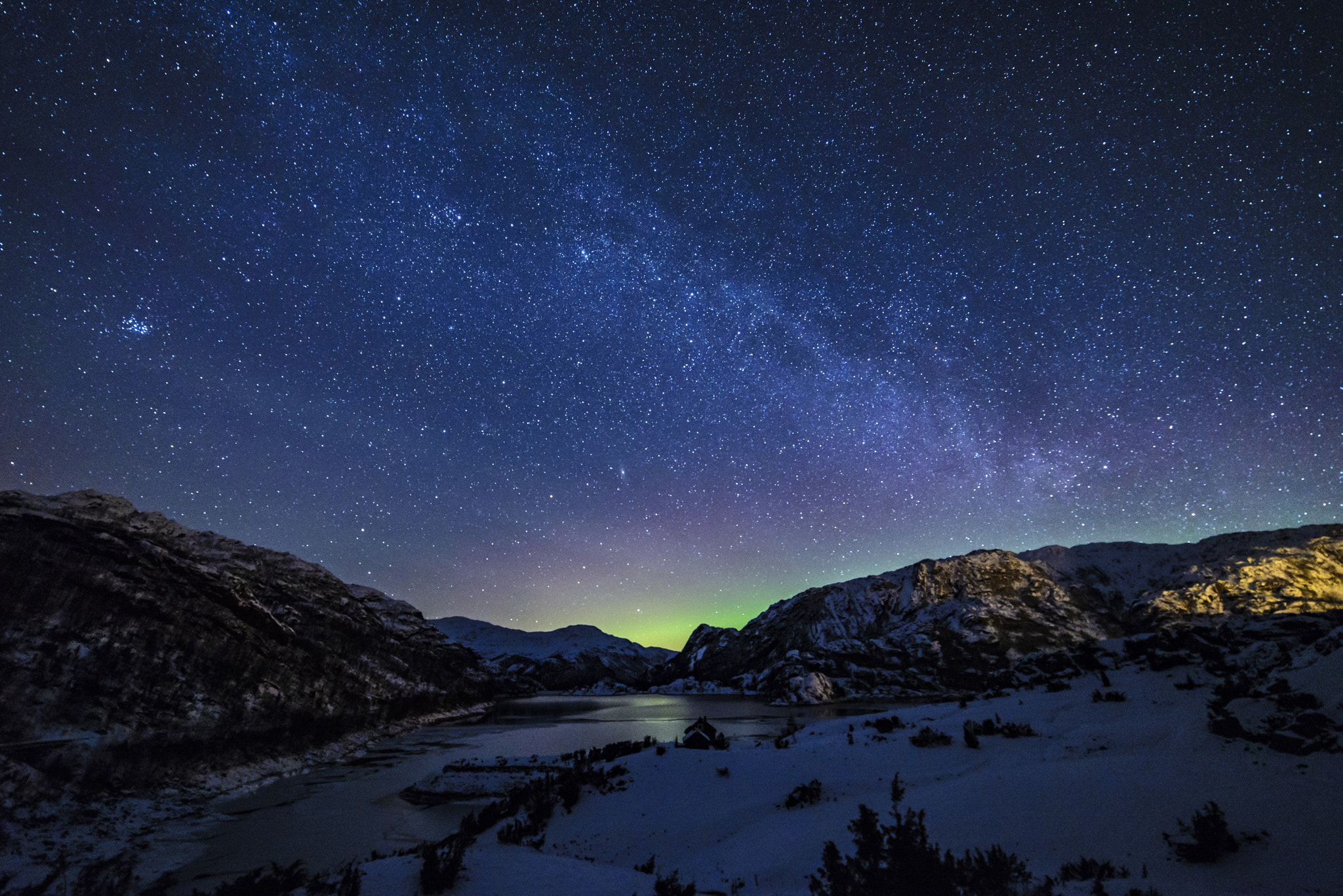 Samyang 14mm F2.8 ED AS IF UMC sample photo. Night photography