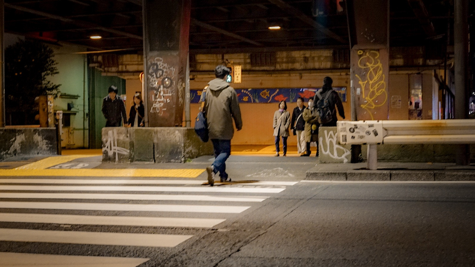 E 50mm F2 sample photo. Crosswalk photography