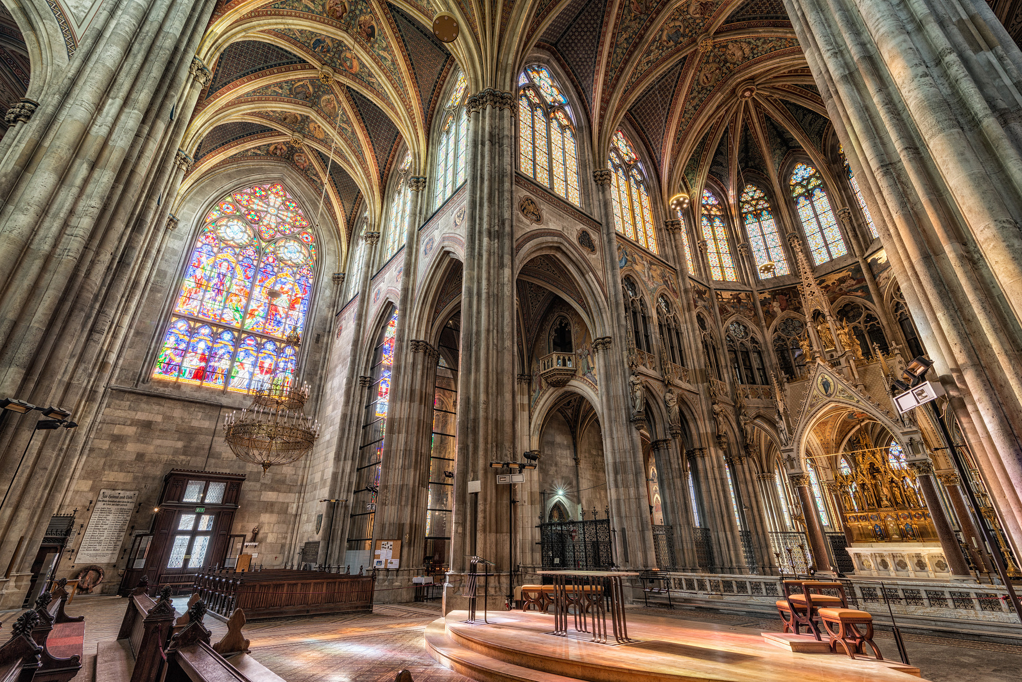 Tokina AT-X 16-28mm F2.8 Pro FX sample photo. Votivkirche photography