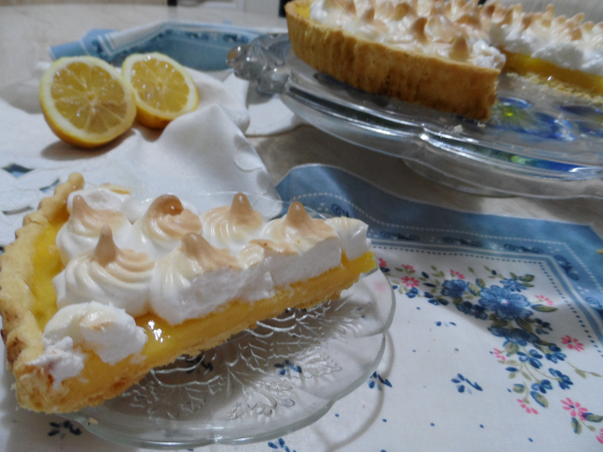 Samsung WB150 / WB150F / WB152 / WB152F / WB151 / WB151F / WB140 sample photo. My favorite lemon tart photography