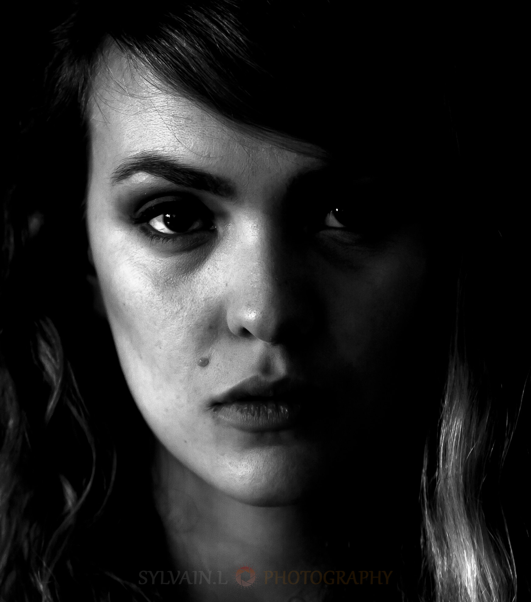 Nikon D4 sample photo. Somewhere in a dark place photography