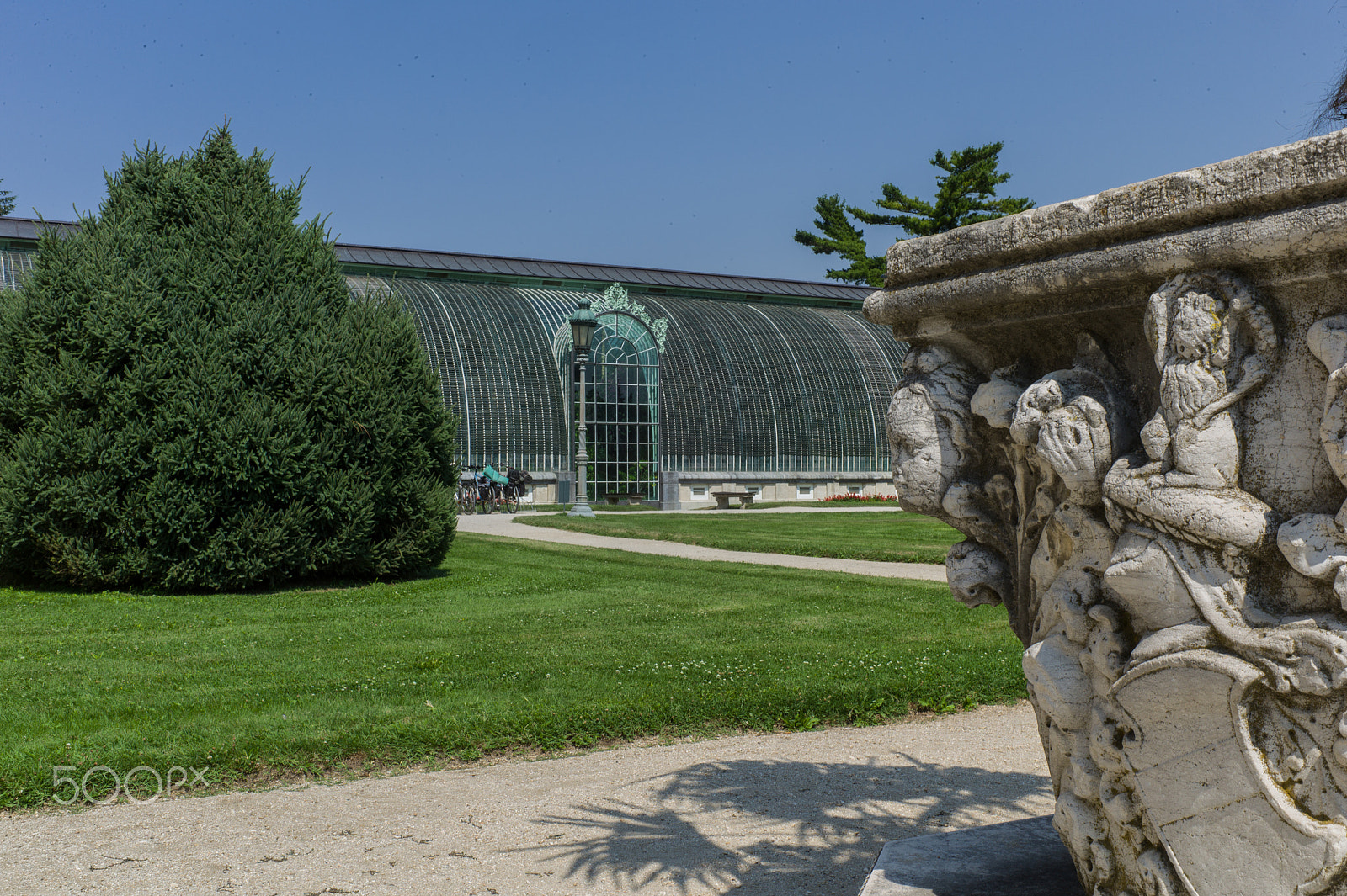 Leica M9 + Summicron-M 35mm f/2 (IV) sample photo. Lednice chateau greenhouse photography