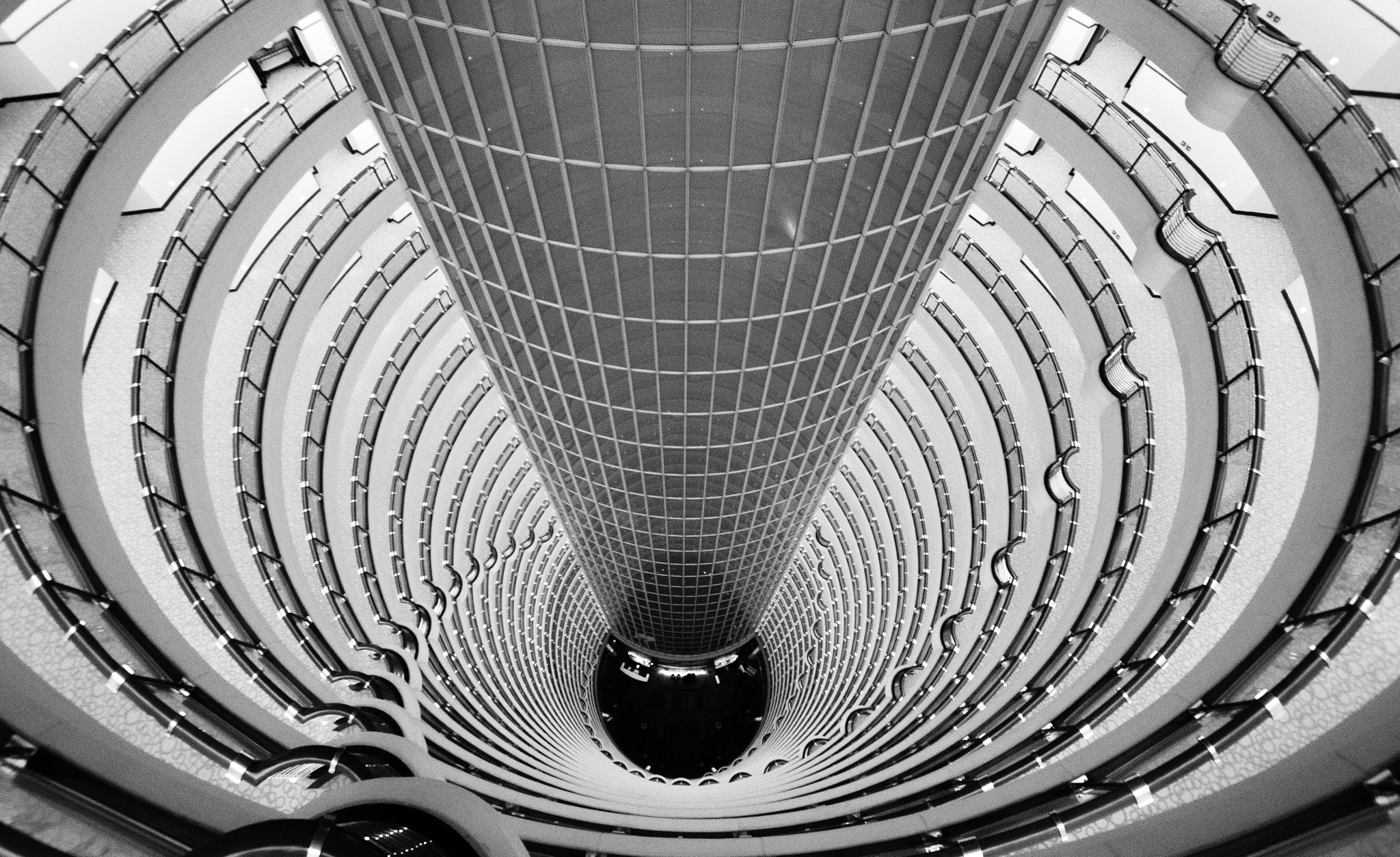 Nikon D7000 + Sigma 10-20mm F3.5 EX DC HSM sample photo. Shanghai spiral photography