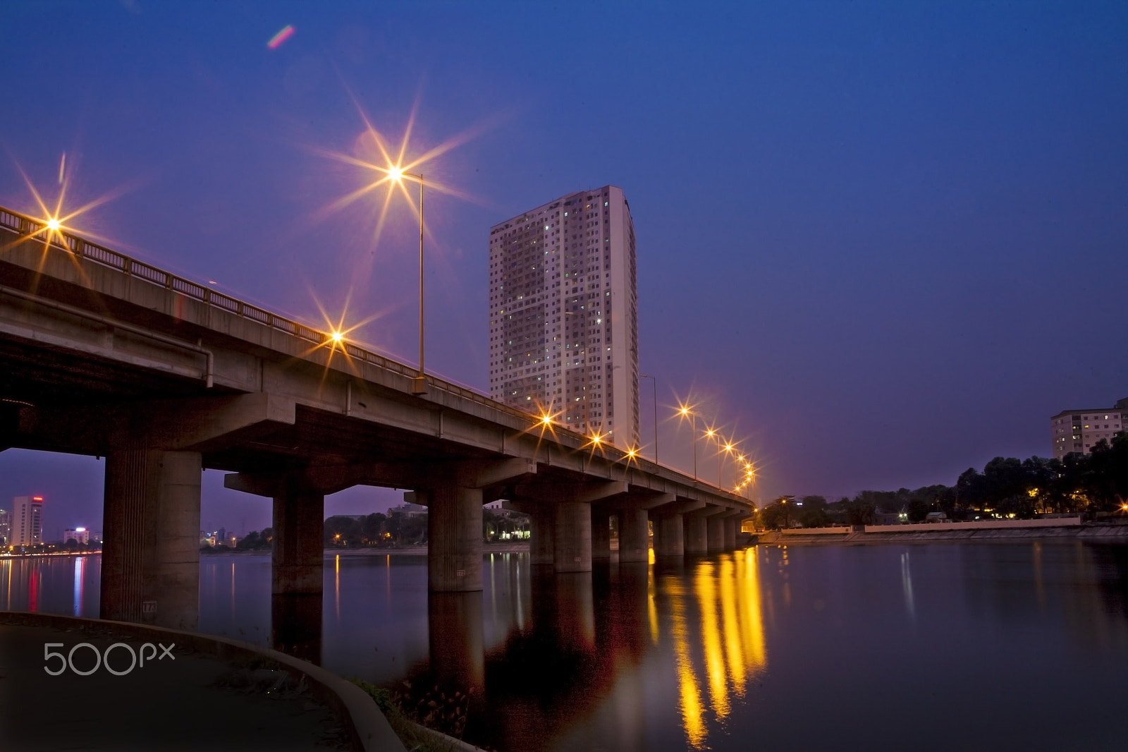 Canon EOS 5D + Canon EF 24-70mm F2.8L USM sample photo. For ha noi love photography