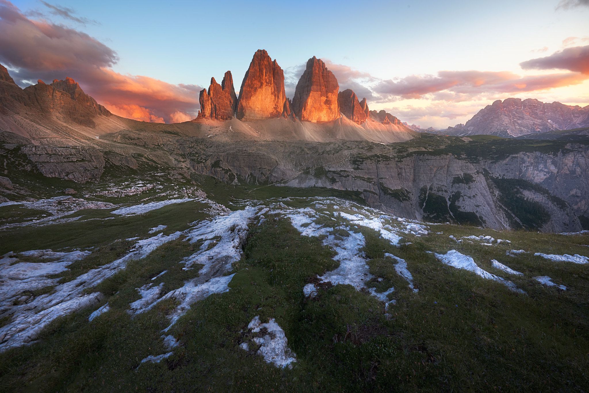 Nikon AF-S Nikkor 14-24mm F2.8G ED sample photo. Sunset in dolomites photography