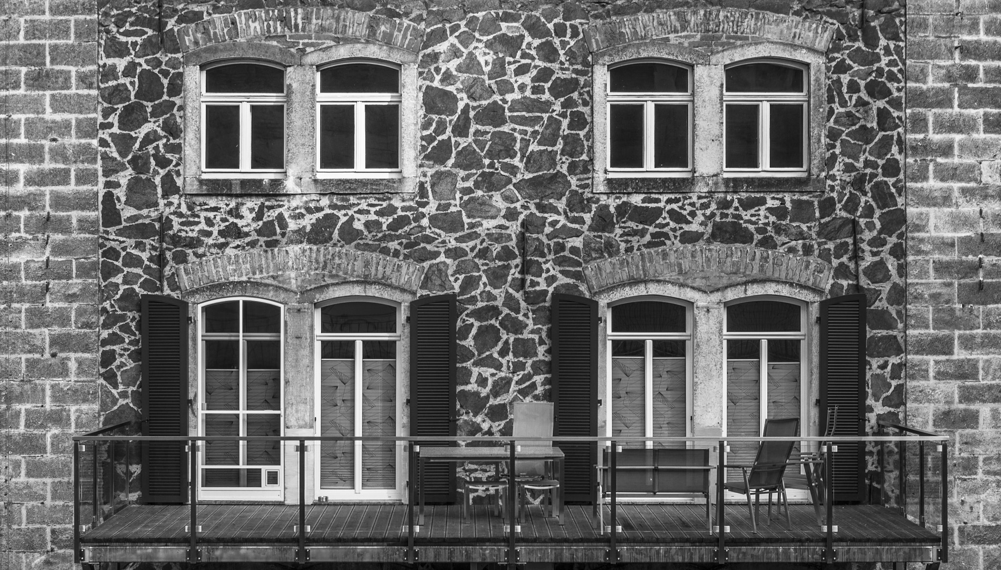 Pentax K-5 sample photo. Symmetry balkony photography