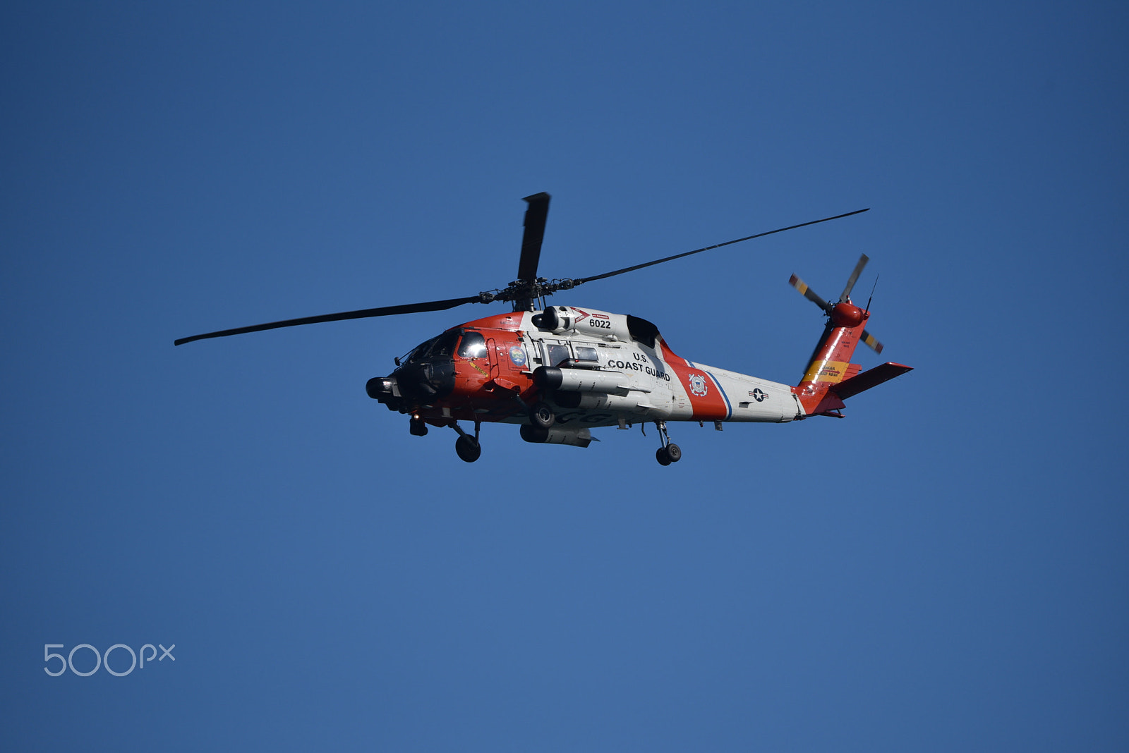 Nikon D750 + Nikon AF-S Nikkor 80-400mm F4.5-5.6G ED VR sample photo. Hh-60 jayhawk helicopter used by us coast guard photography