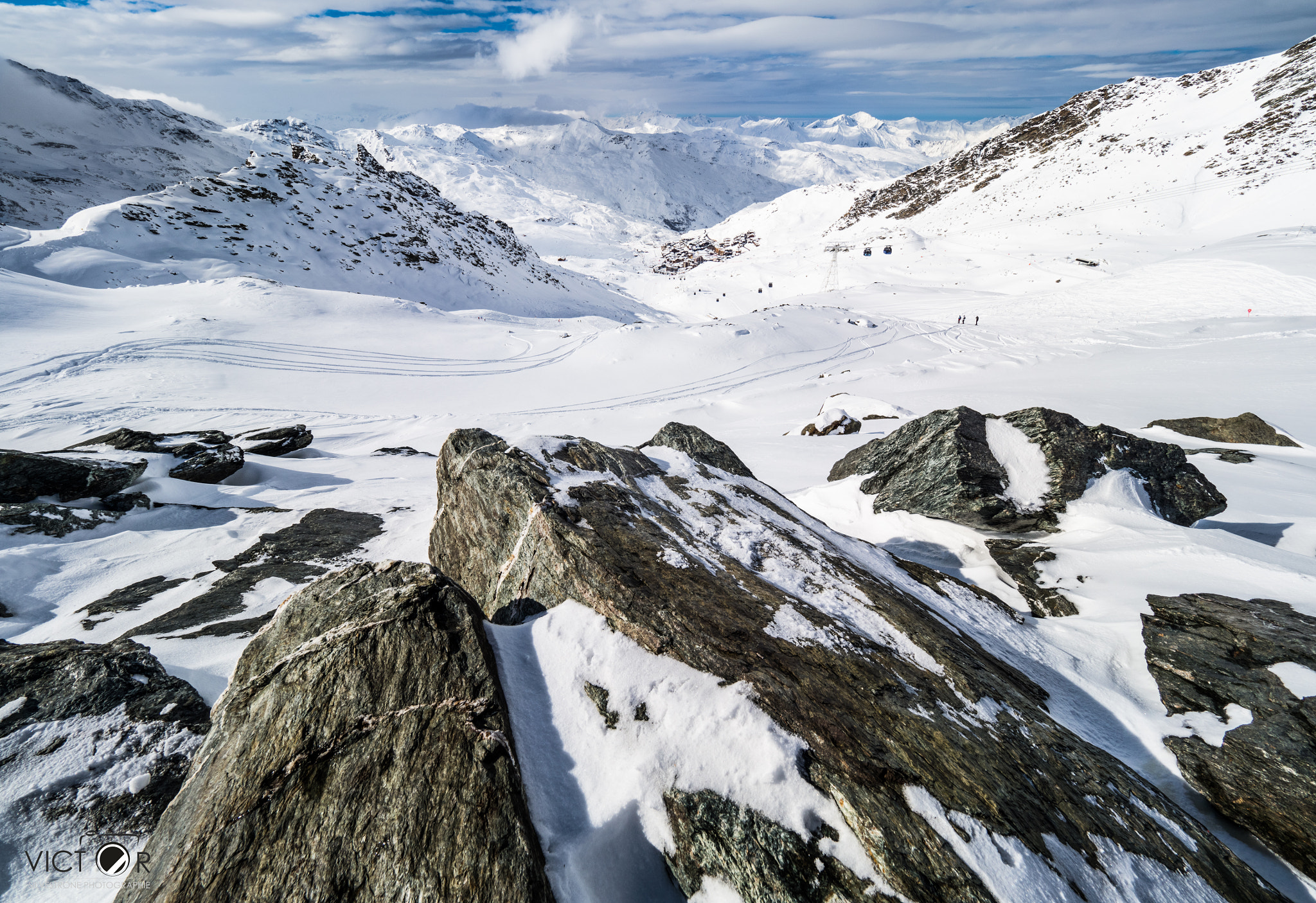 Olympus OM-D E-M5 II + Olympus M.Zuiko Digital ED 7-14mm F2.8 PRO sample photo. Vue de haut photography