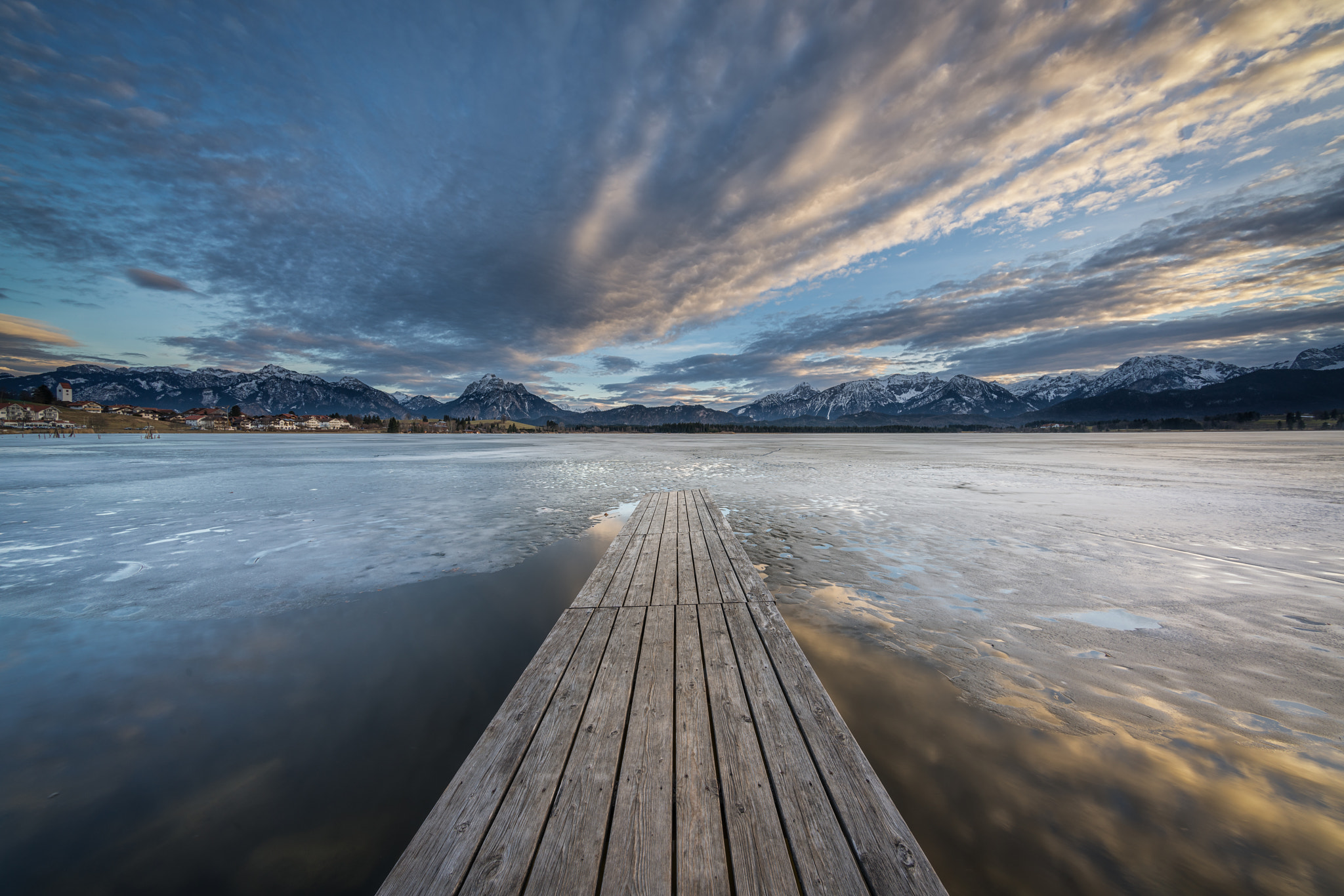 Voigtlander HELIAR-HYPER WIDE 10mm F5.6 sample photo. Big sky photography