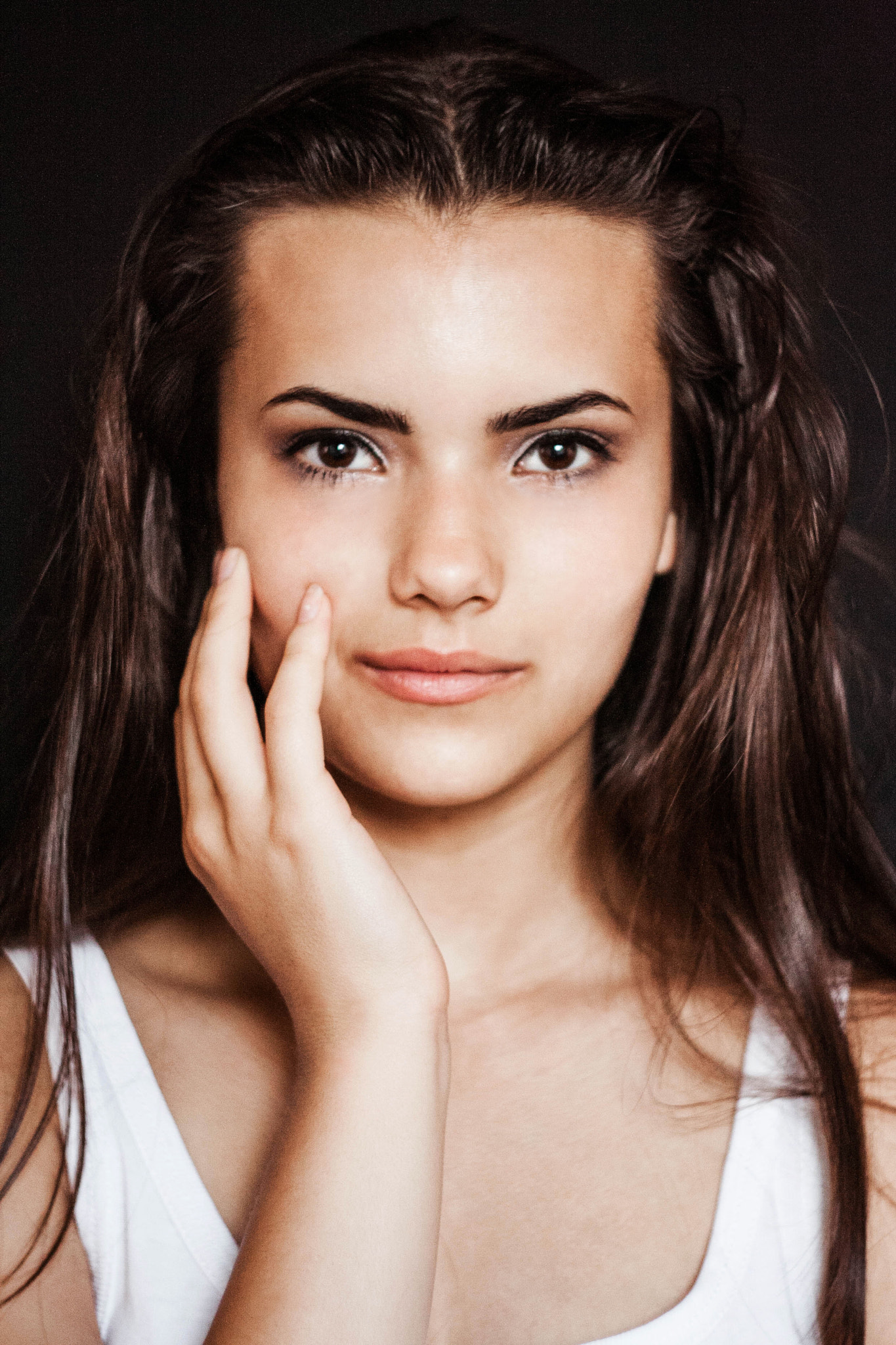 Canon EF 35-80mm f/4-5.6 sample photo. Lera's portrait photography