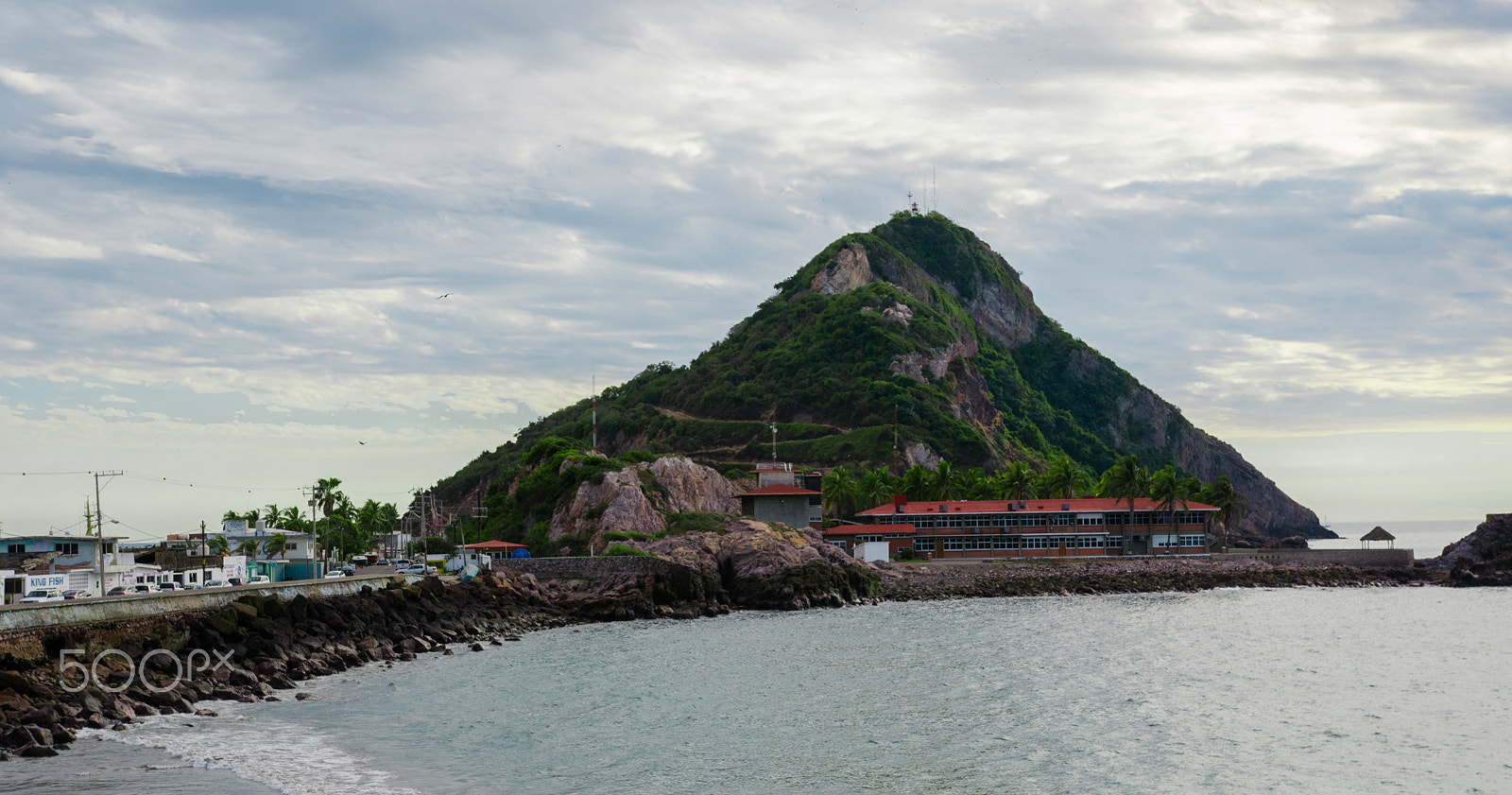 Nikon D7000 + Sigma 18-35mm F1.8 DC HSM Art sample photo. Faro photography