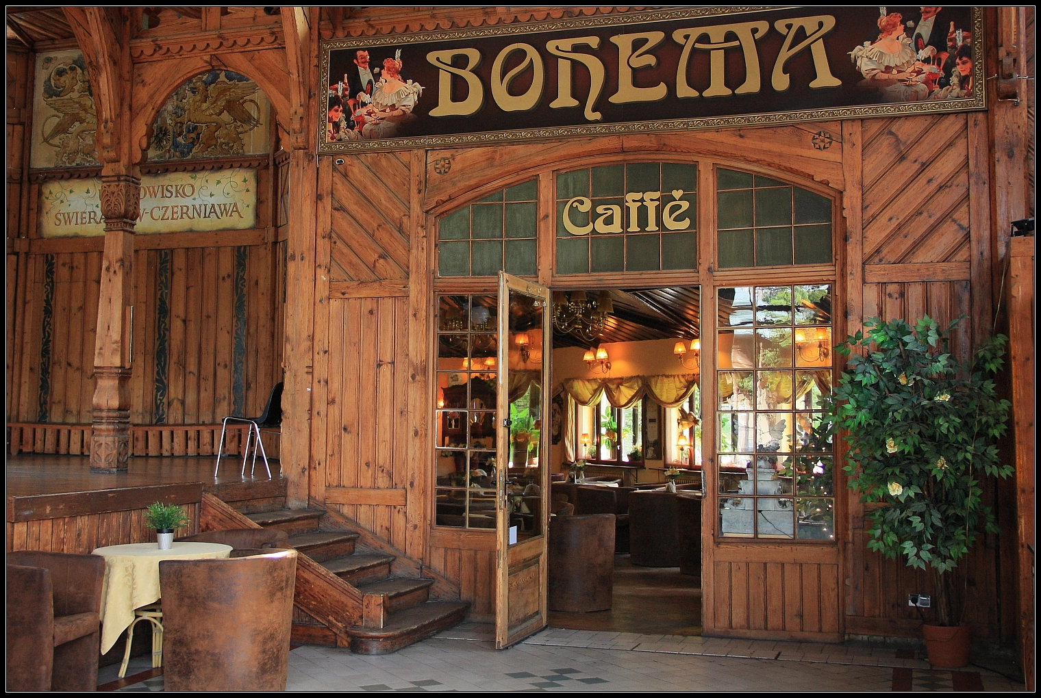Canon EOS 450D (EOS Rebel XSi / EOS Kiss X2) sample photo. "bohema caffe" photography