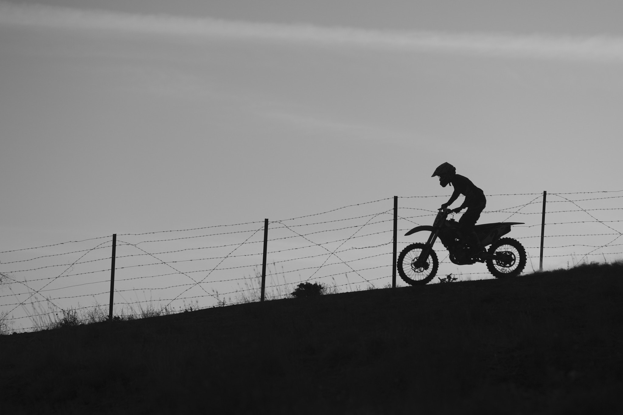 Nikon AF-S Nikkor 70-200mm F2.8G ED VR II sample photo. Silhouette photography