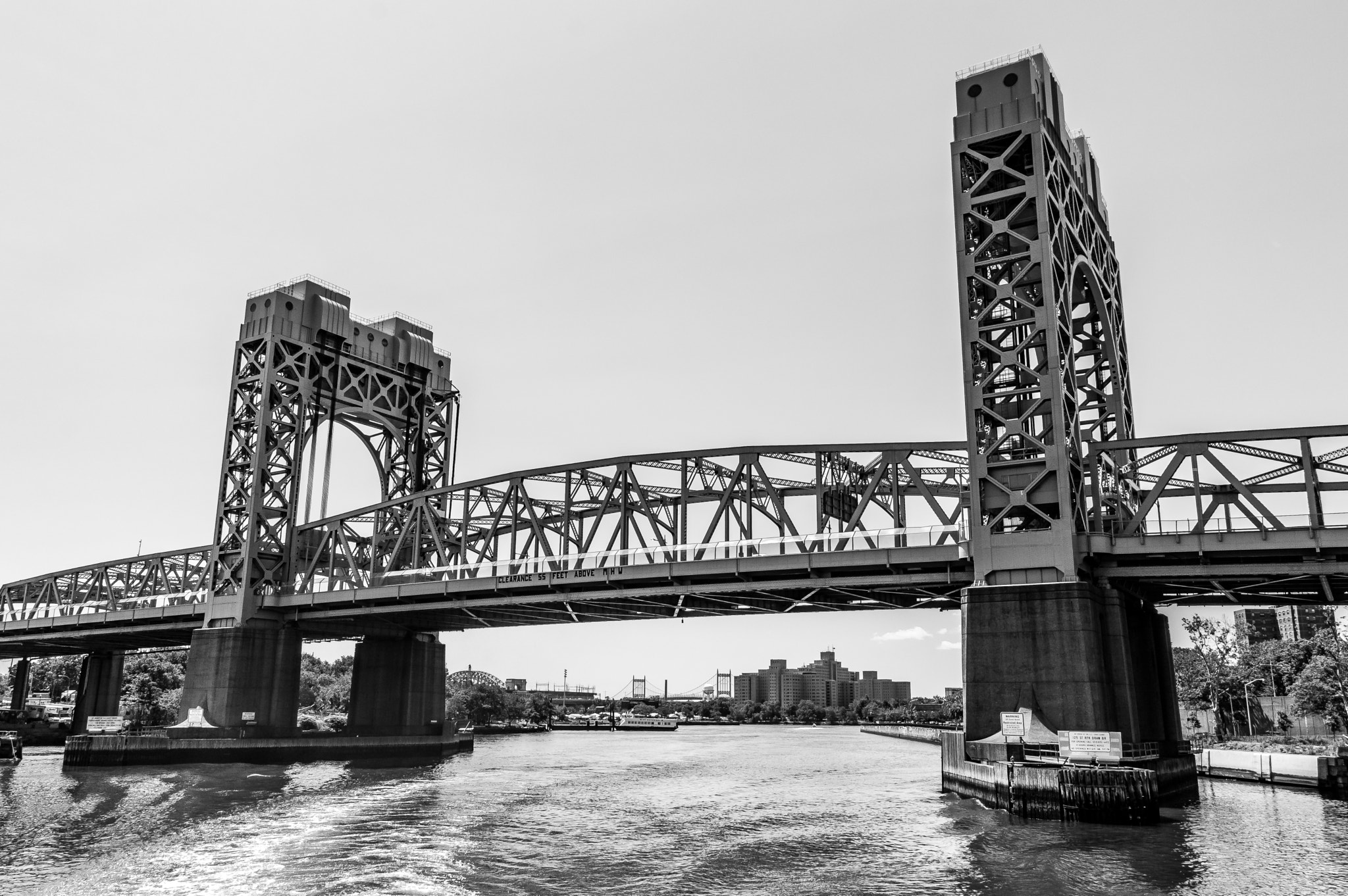 Nikon D3200 sample photo. Robert f. kennedy bridge photography