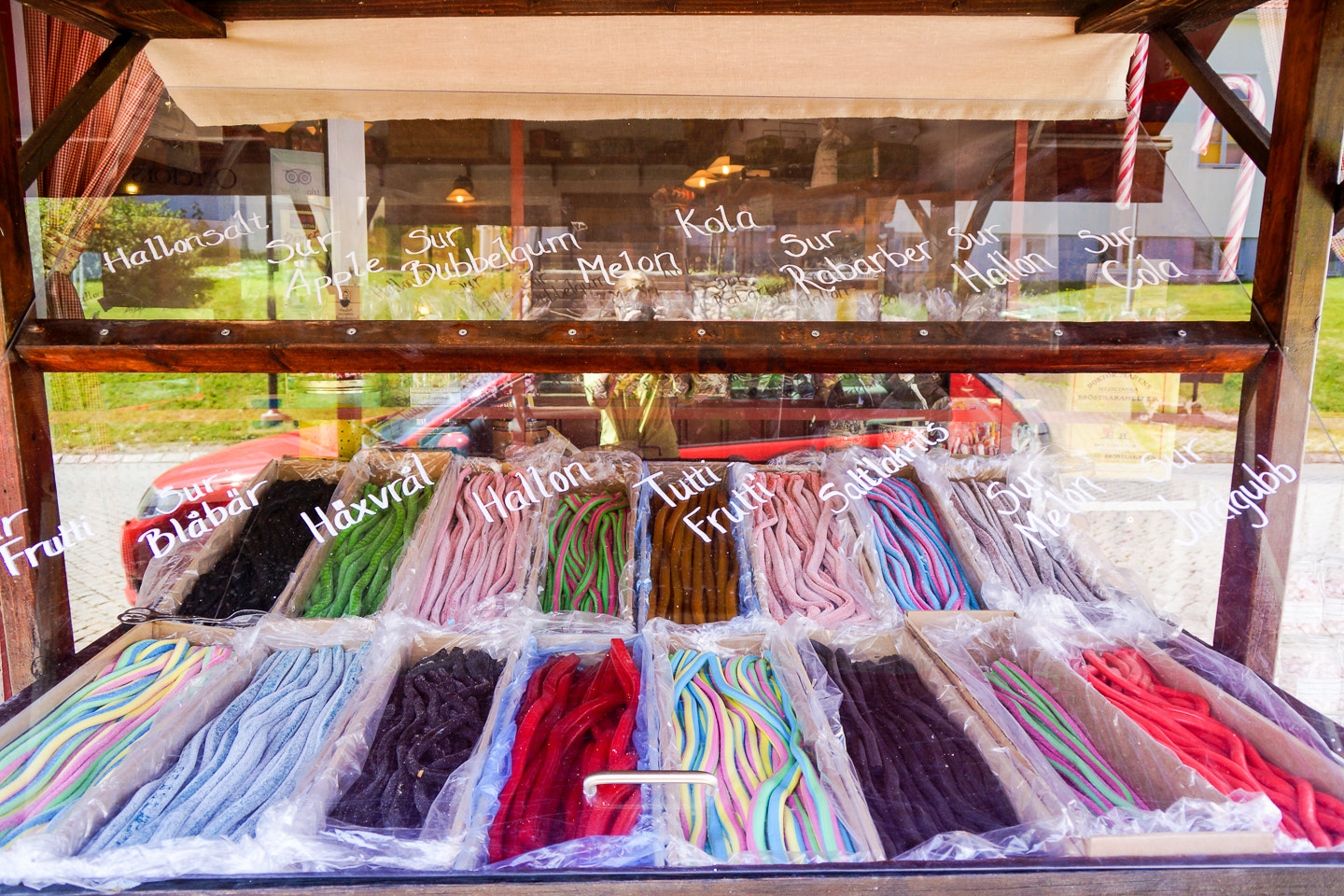 Sony DT 18-200mm F3.5-6.3 sample photo. Chewy candy photography