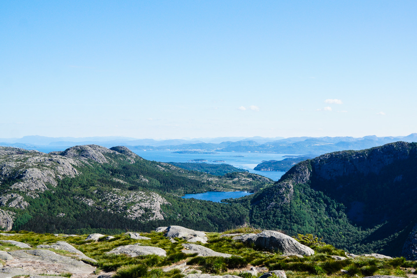 Sony DT 18-200mm F3.5-6.3 sample photo. Dalsnuten summit photography