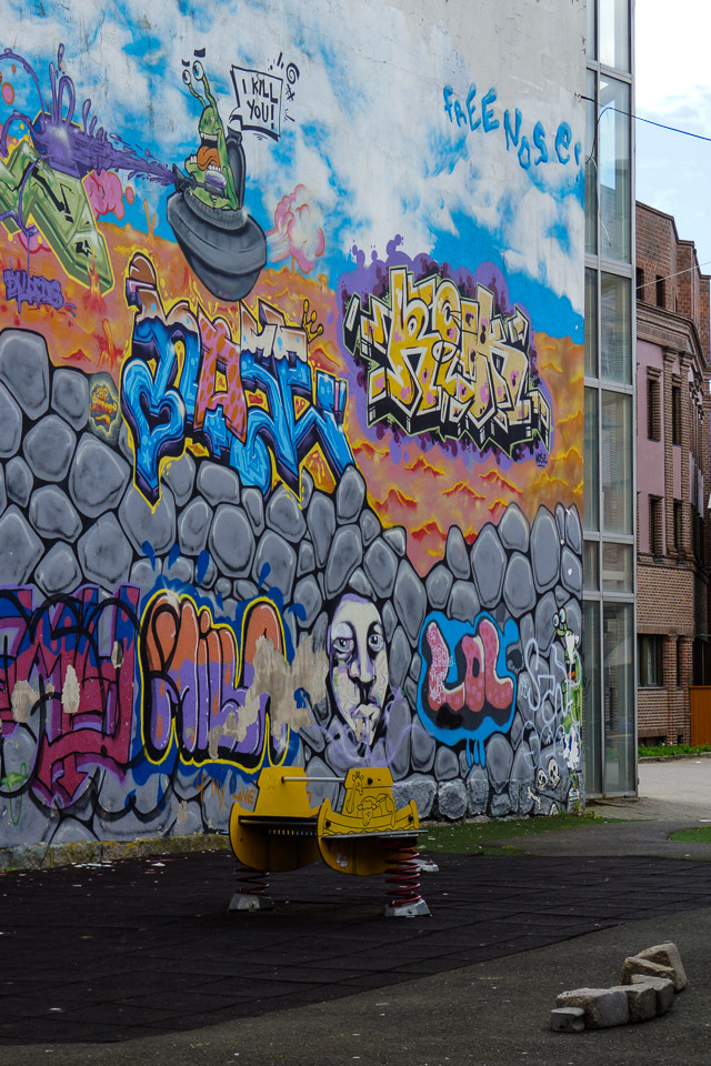 Sony DT 18-200mm F3.5-6.3 sample photo. Graffiti photography